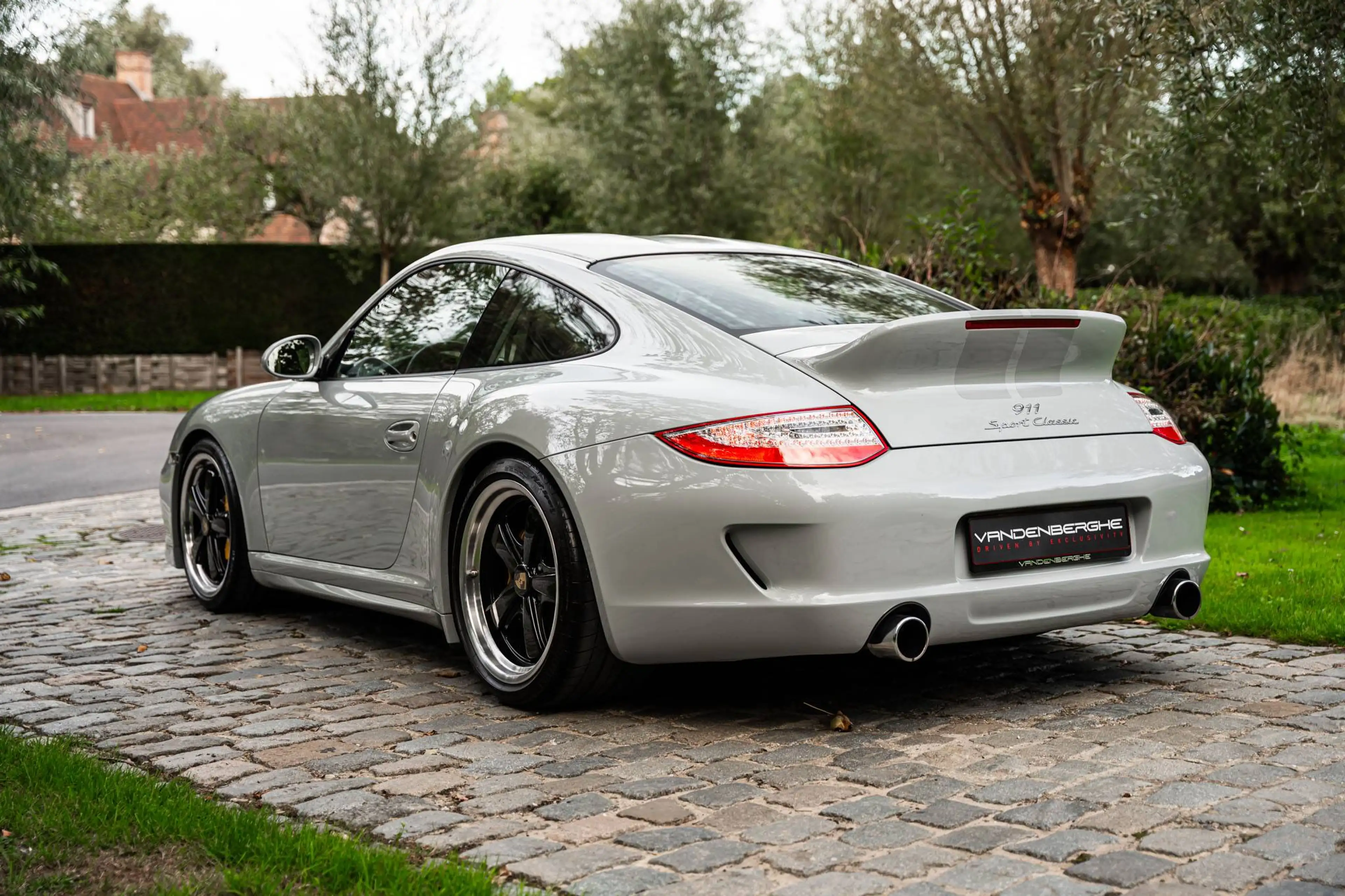 Porsche 997 SPORT CLASSIC / 1 OF 250 / COLLECTOR ITEM / ONLY 7100 KM / SPORT S — photo 5