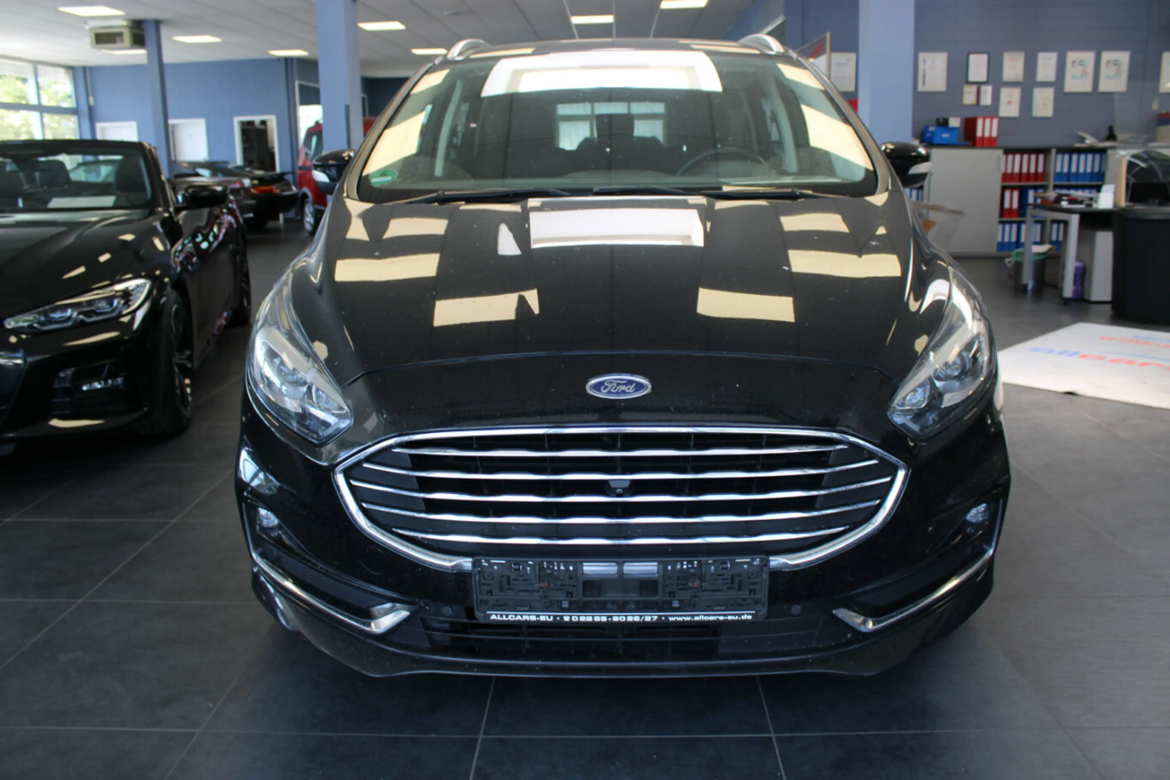 Ford S-Max 2.0 EcoBlue Aut. TITANUM — photo 2