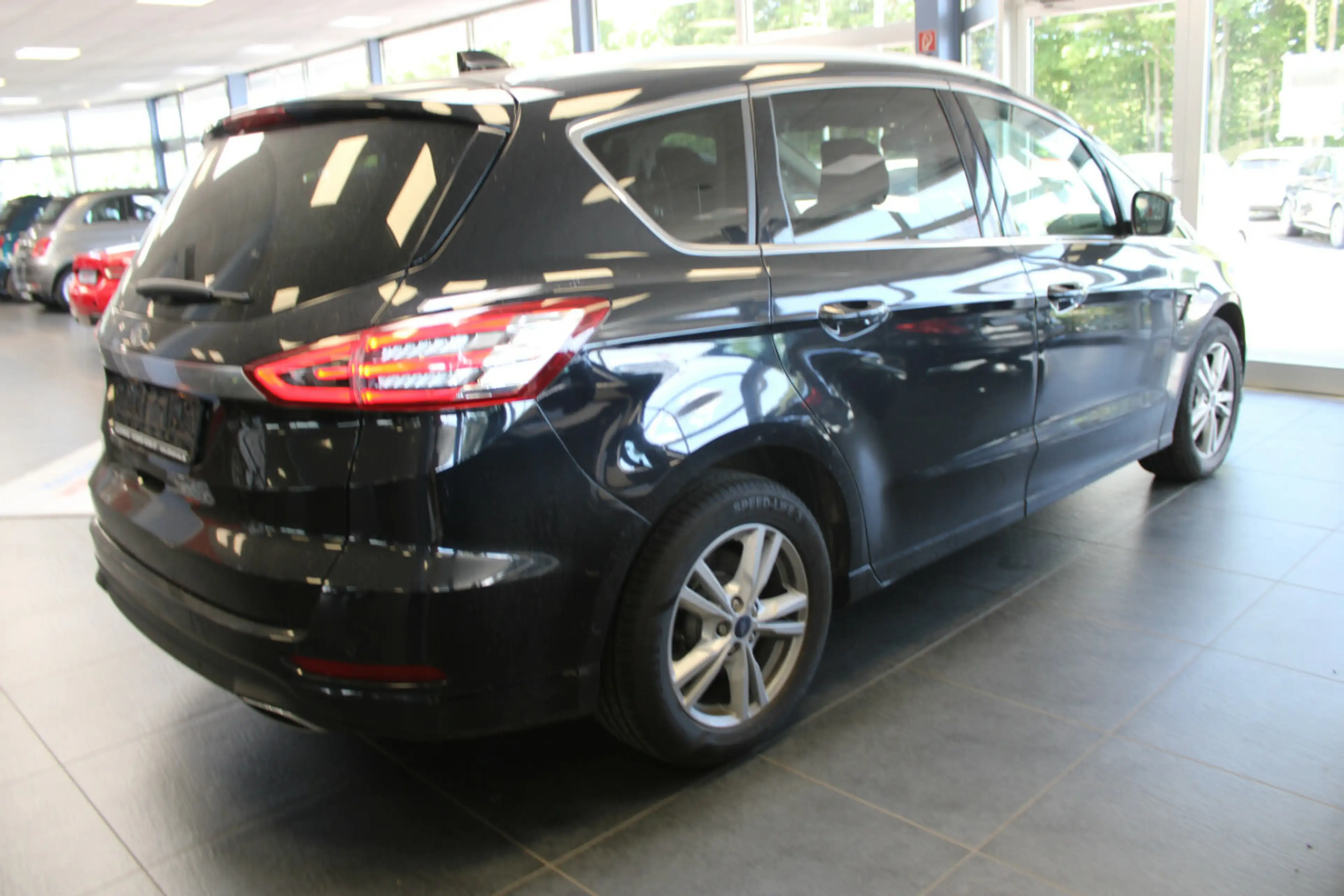 Ford S-Max 2.0 EcoBlue Aut. TITANUM — photo 7