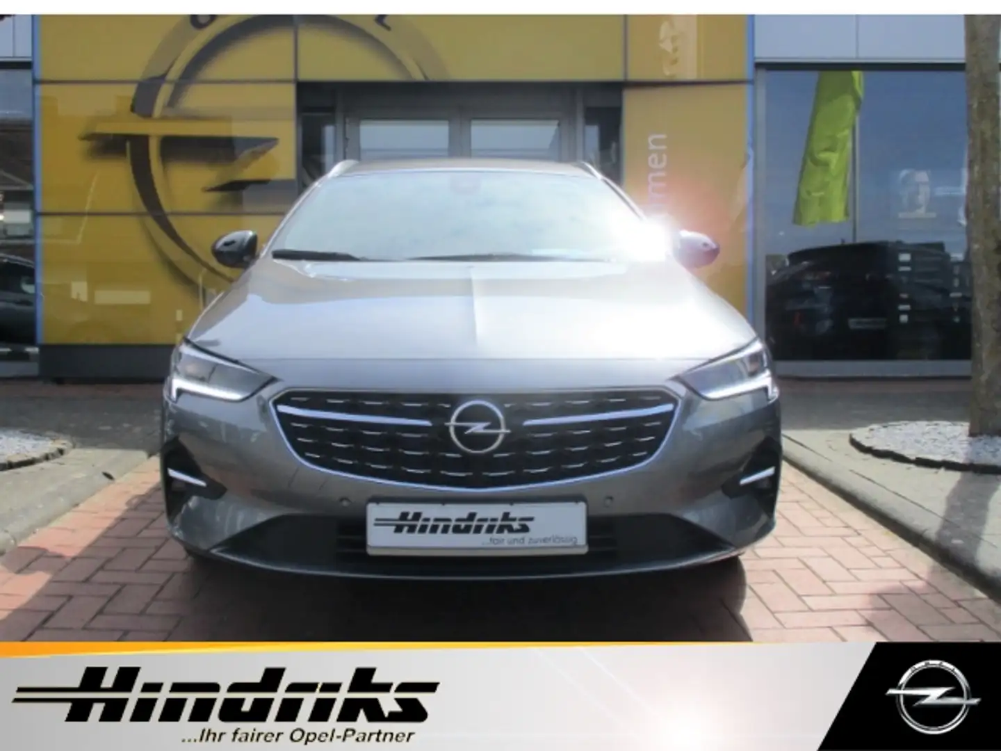Opel Insignia B Sports Tourer Business Elegance 2.0 Diesel Navi Grau - 2
