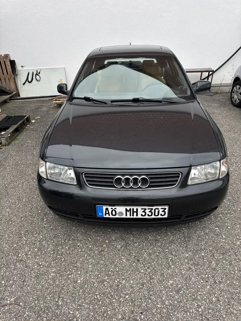 Audi A3 1.8t (agu) Schwarz - 1