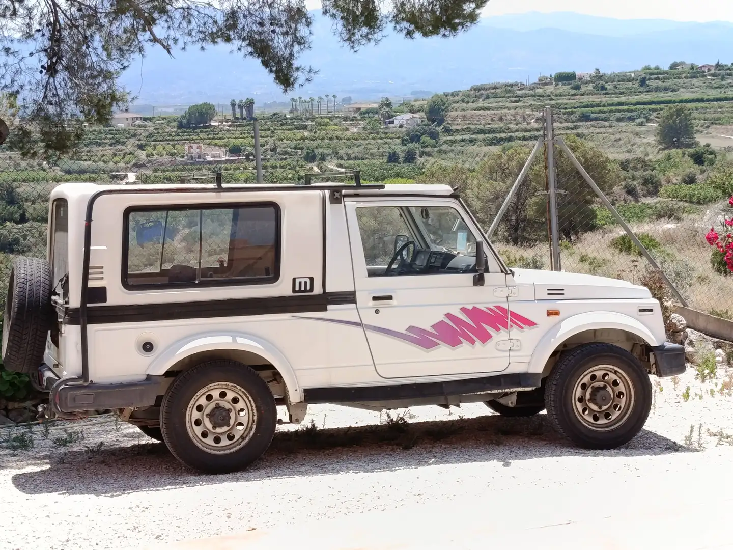 Suzuki Samurai Samurai 1.3 JHT Plástico Blanco - 1