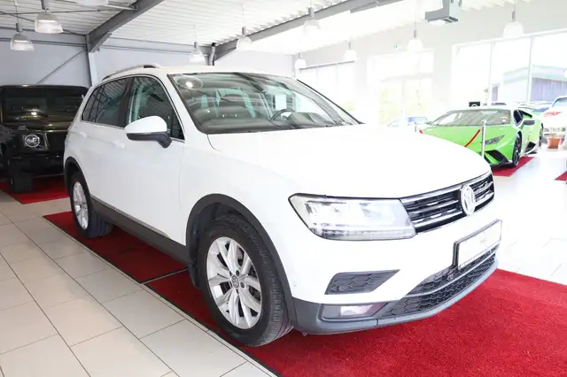 Volkswagen Tiguan view 9