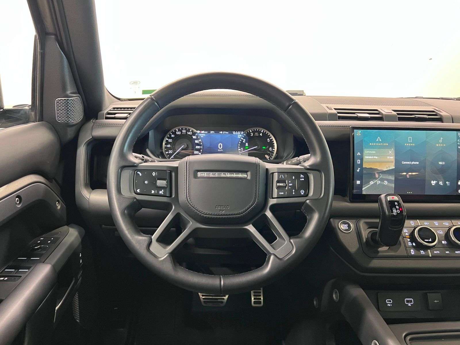 2023 Land Rover Defender 110 X-DYNAMIC SE AWD thumb 15