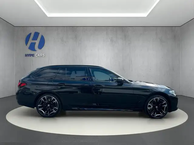 BMW 5 Series view 7