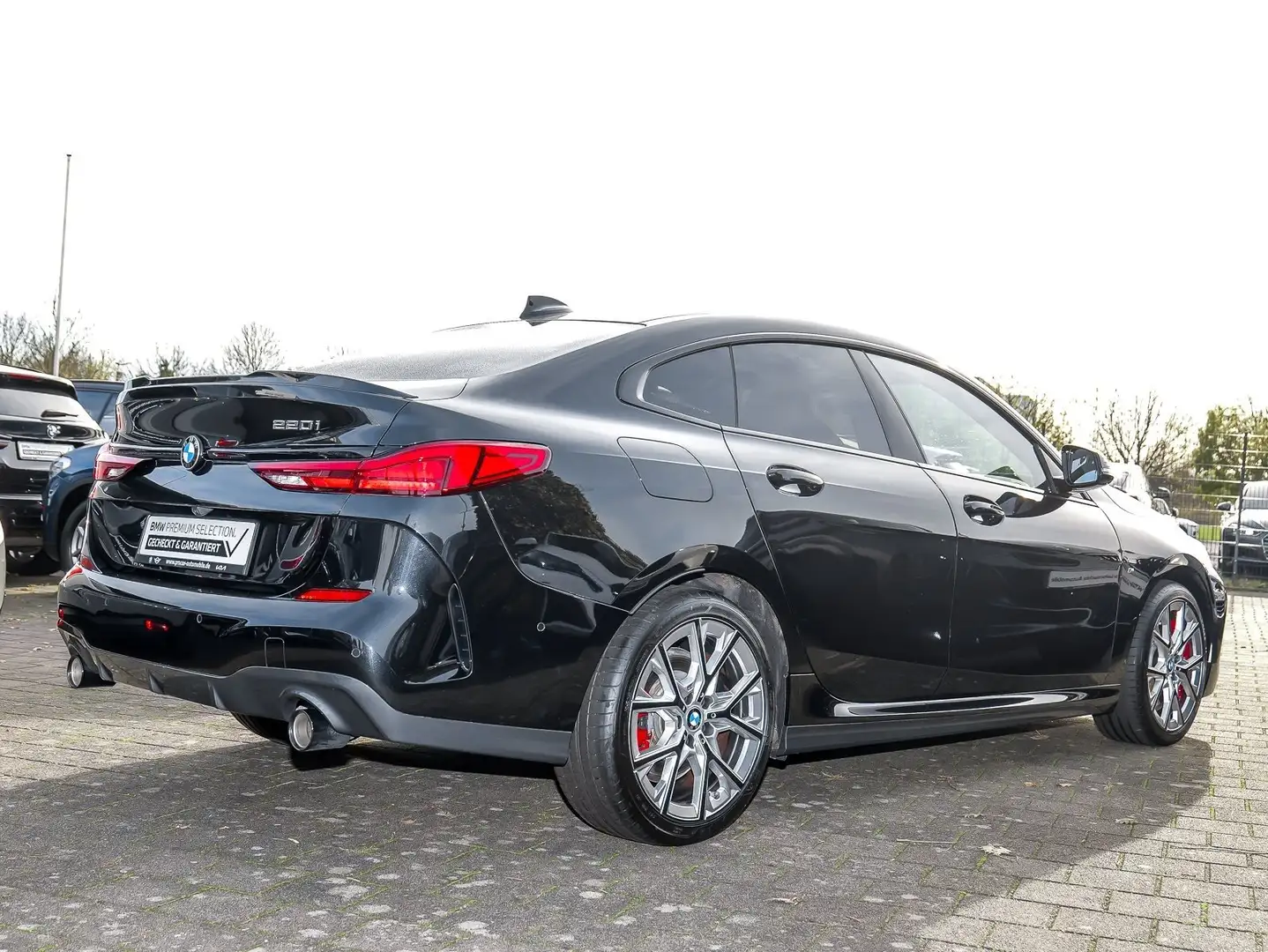 BMW 220 i Gran Coupé M Sport HUD PANO ACC RFK NAVI Schwarz - 2