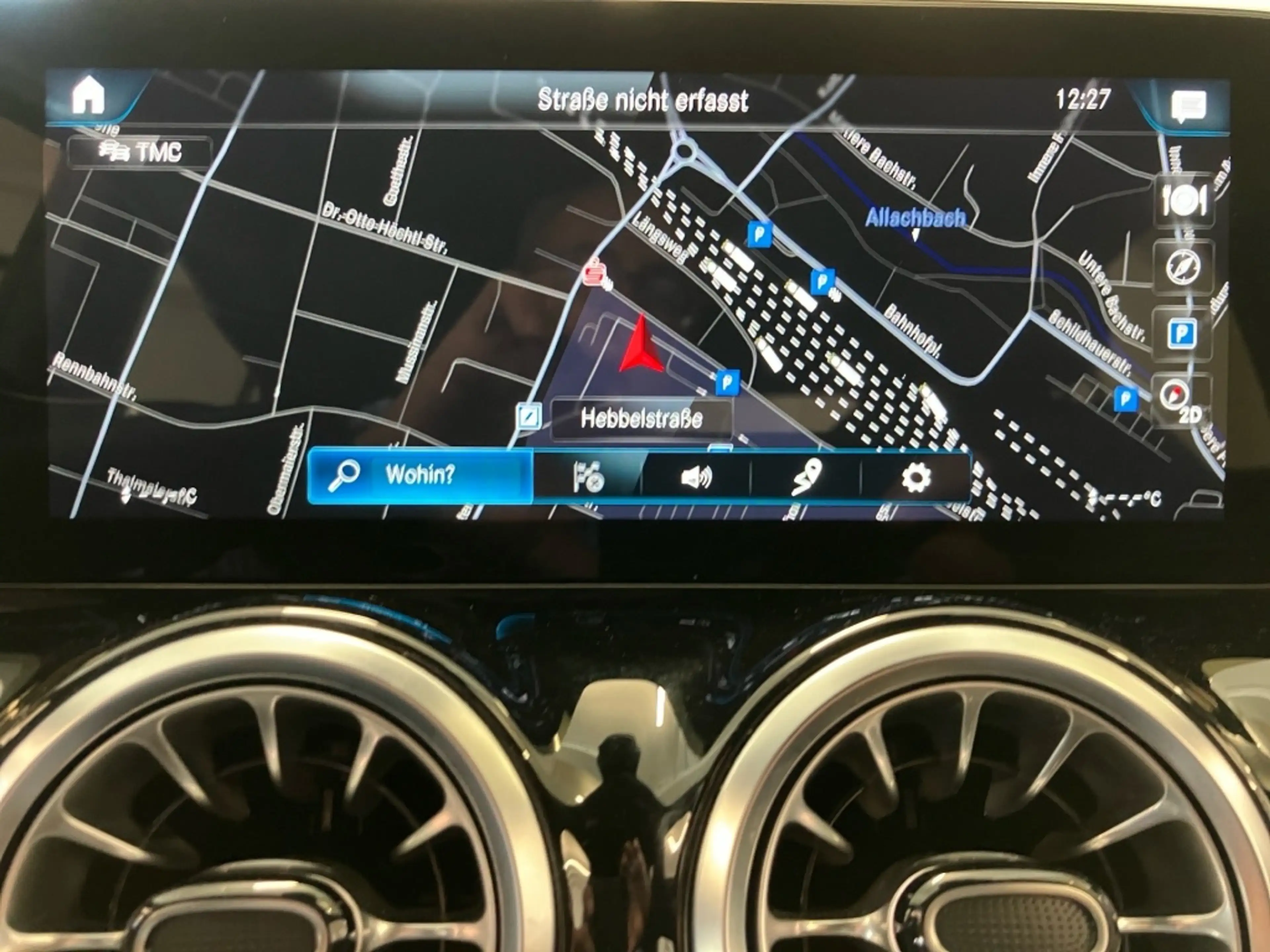 Mercedes-Benz GLA 220 d 4M AMG-Line+AHK+DISTRON+HUP+KEYLESS-GO — photo 13