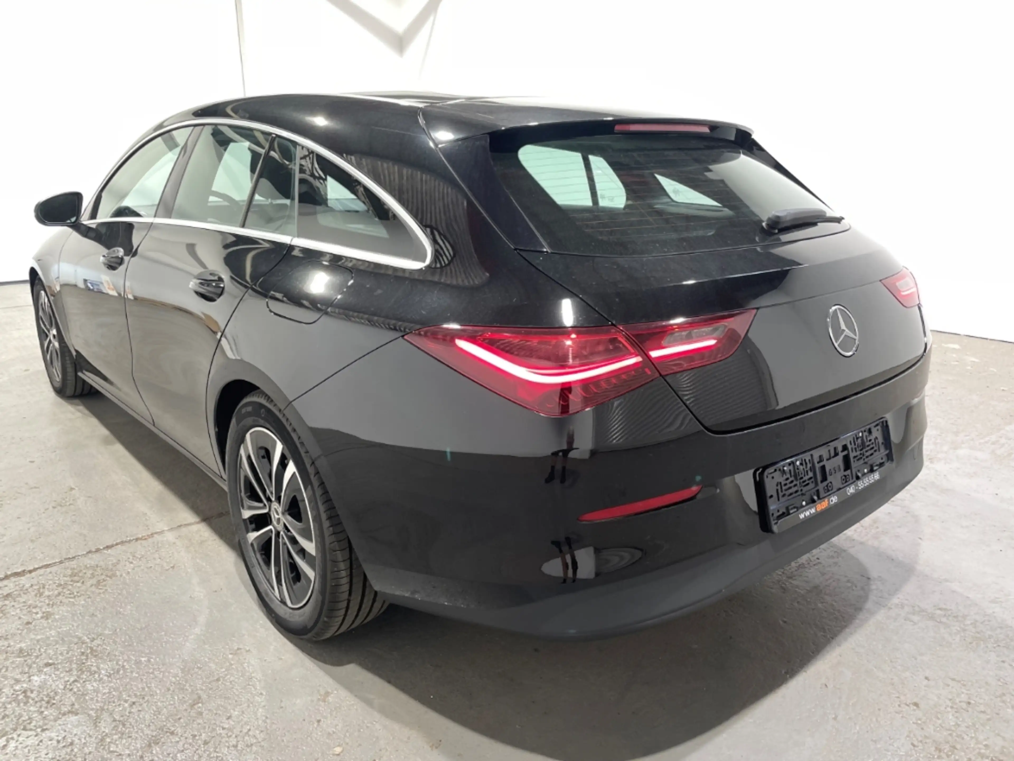 Mercedes-Benz CLA 180 EU6d Navi LED Rückfahrkamera — photo 2