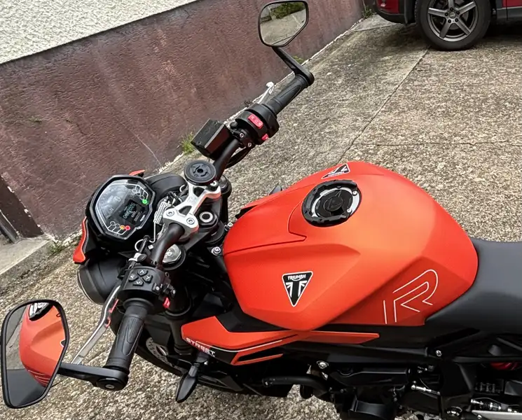 Triumph Street Triple R - foto 3