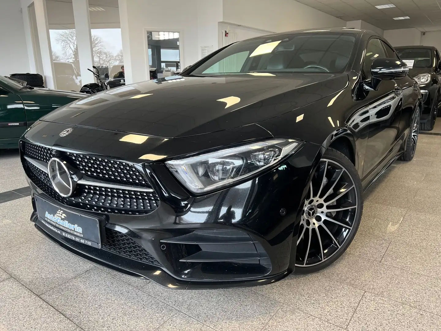 Mercedes-Benz CLS 400 d 4Matic AMG Line ACC 360° Burmester Černá - 1