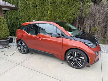 4dr HB w/Range Extender