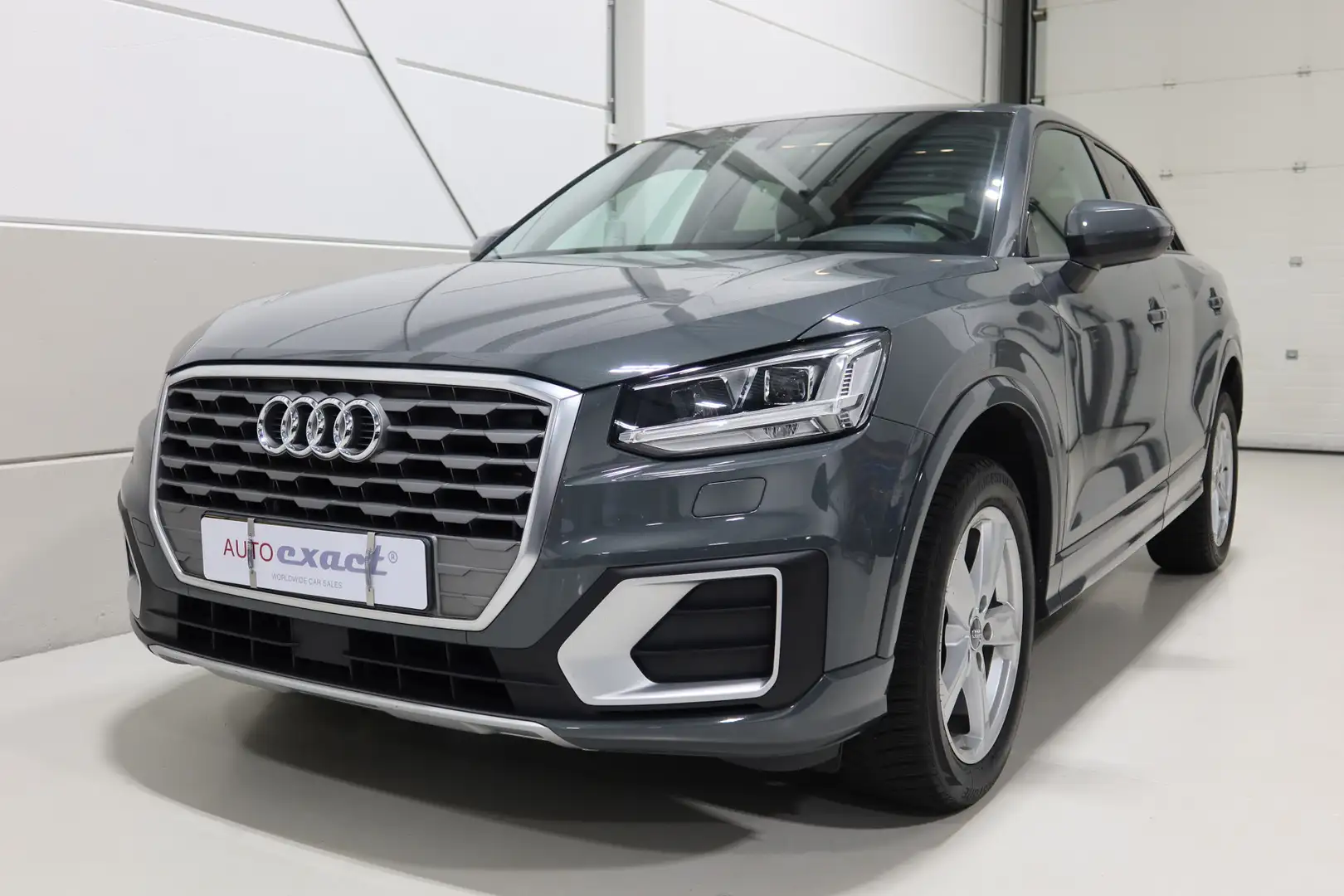 Audi Q2 1.0 TFSI Sport Pro Line S I Leer I Nanogrijs I Led Grau - 2