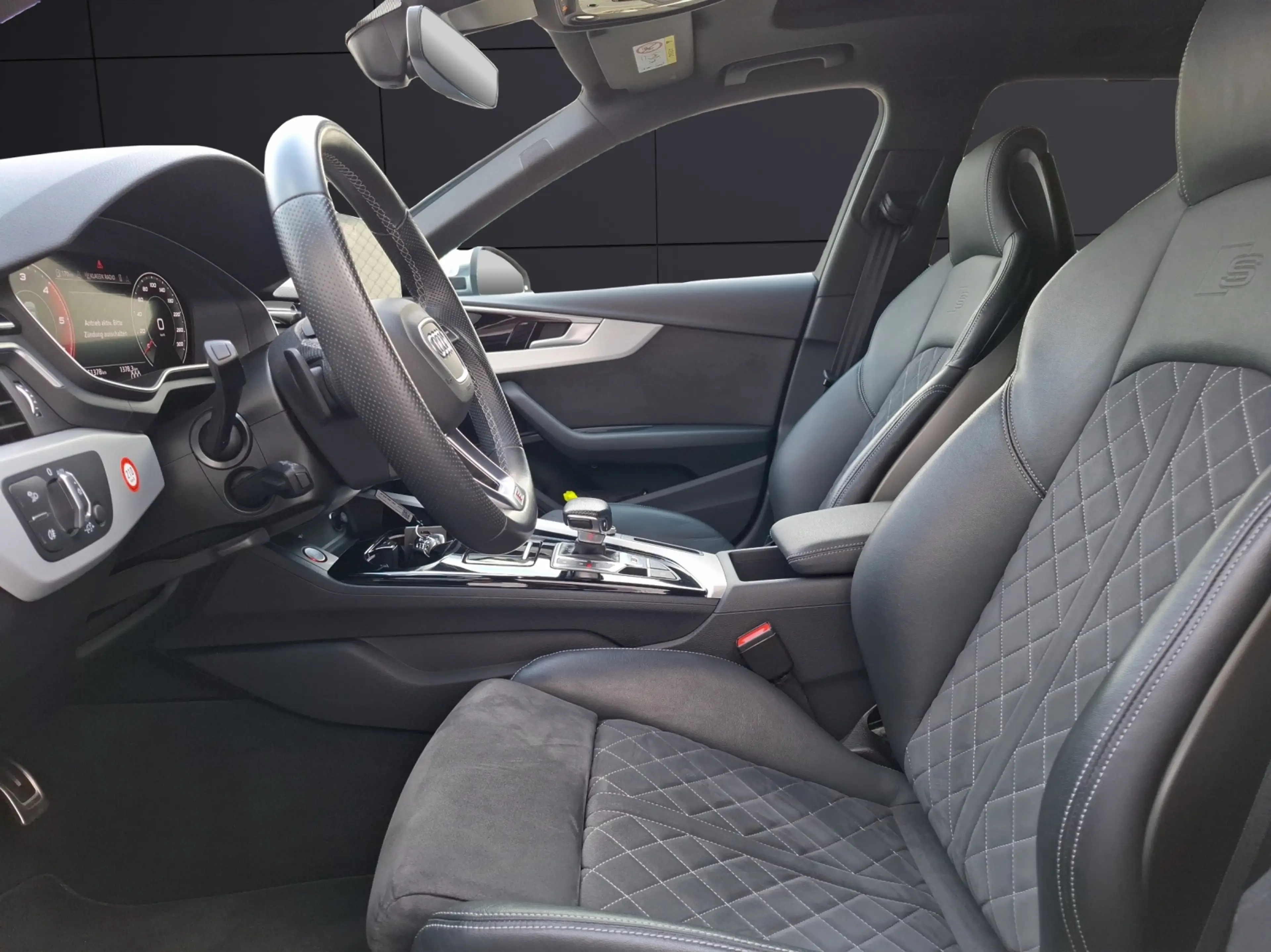 Audi S4 Avant TDI quattro Matrix AHK Navi AVC Pano B&O ... — photo 10