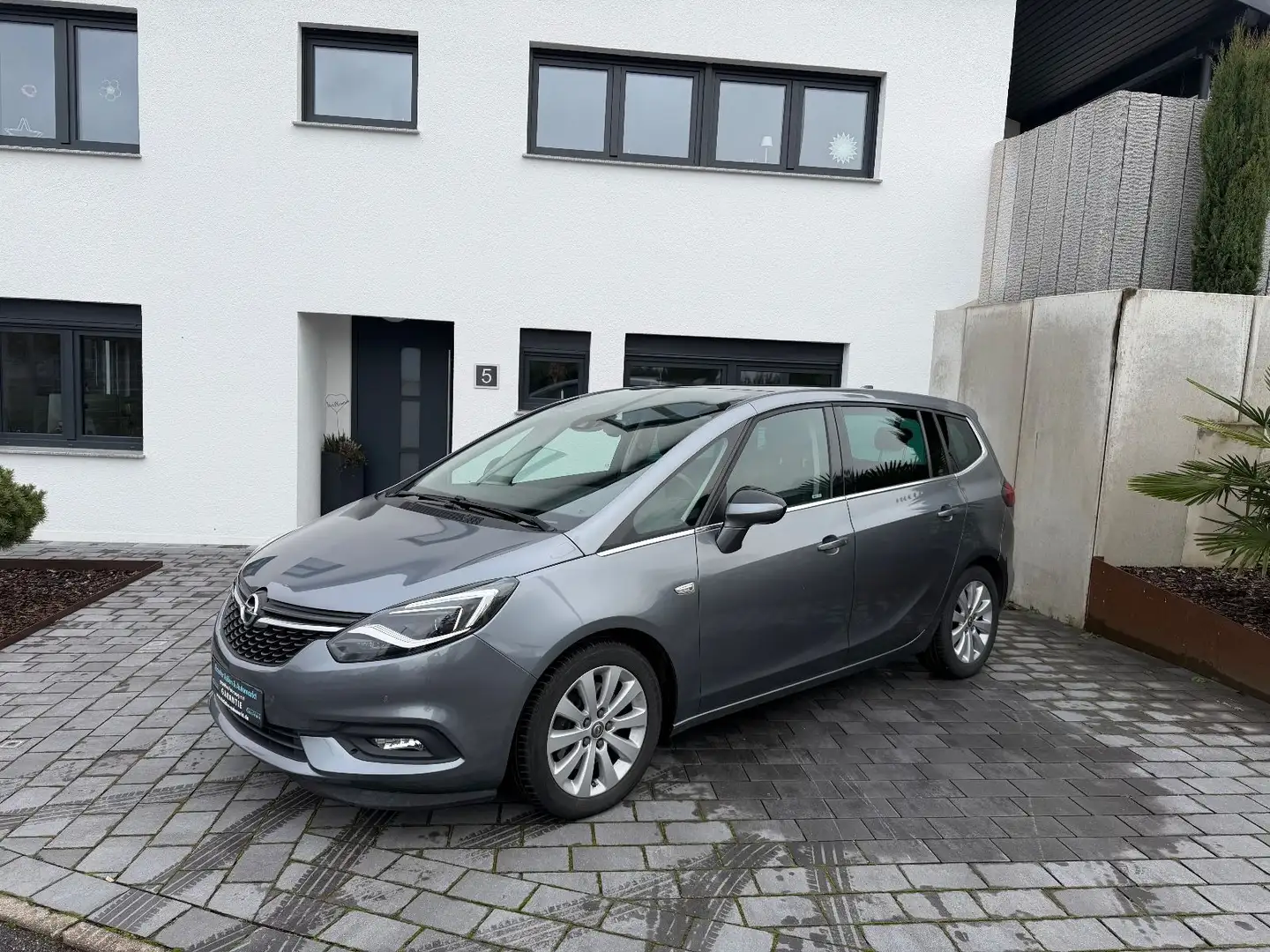 Opel Zafira C Innovation 2.0 CDTI/ Automatik Grau - 1