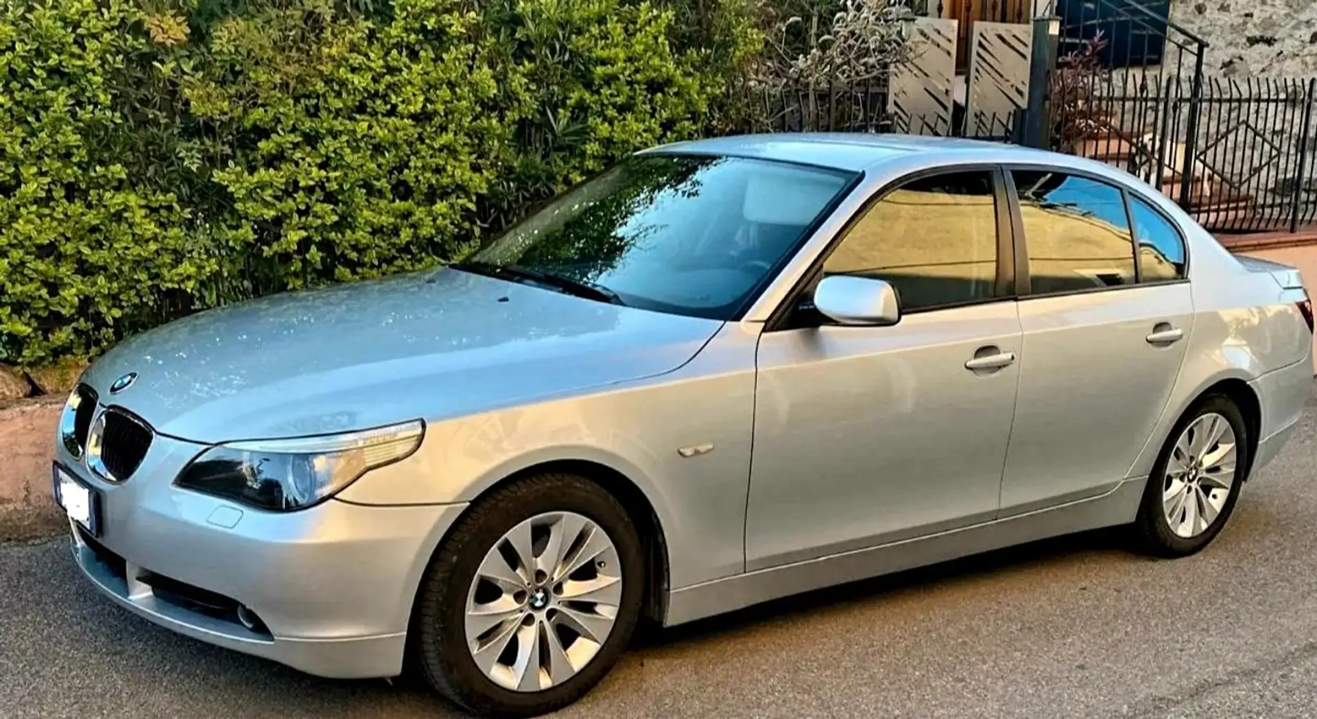 BMW 520 520d Attiva Grigio - 1
