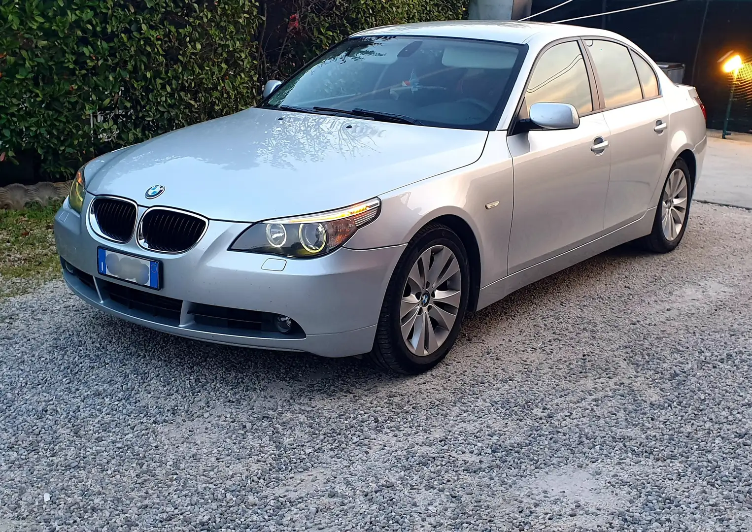 BMW 520 520d Attiva Argento - 2