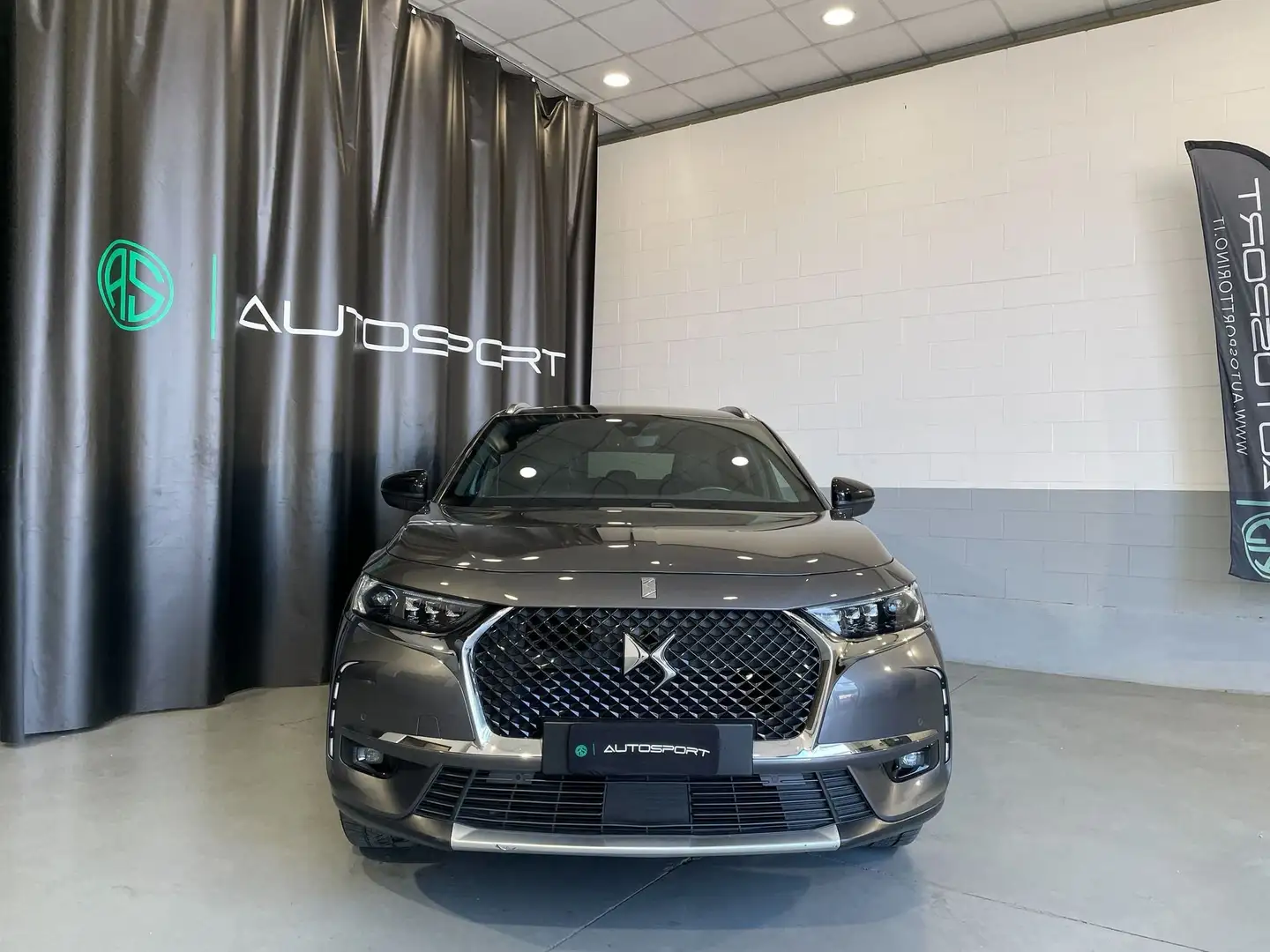 DS Automobiles DS 7 Crossback CrossBack BlueHDi 130 aut. Grand Chic Gris - 2
