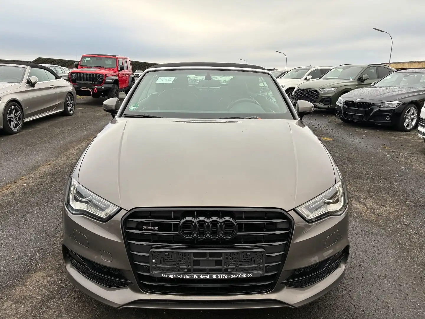 Audi A3 Cabriolet Quattro 3x S line Navi Xenon Grijs - 2