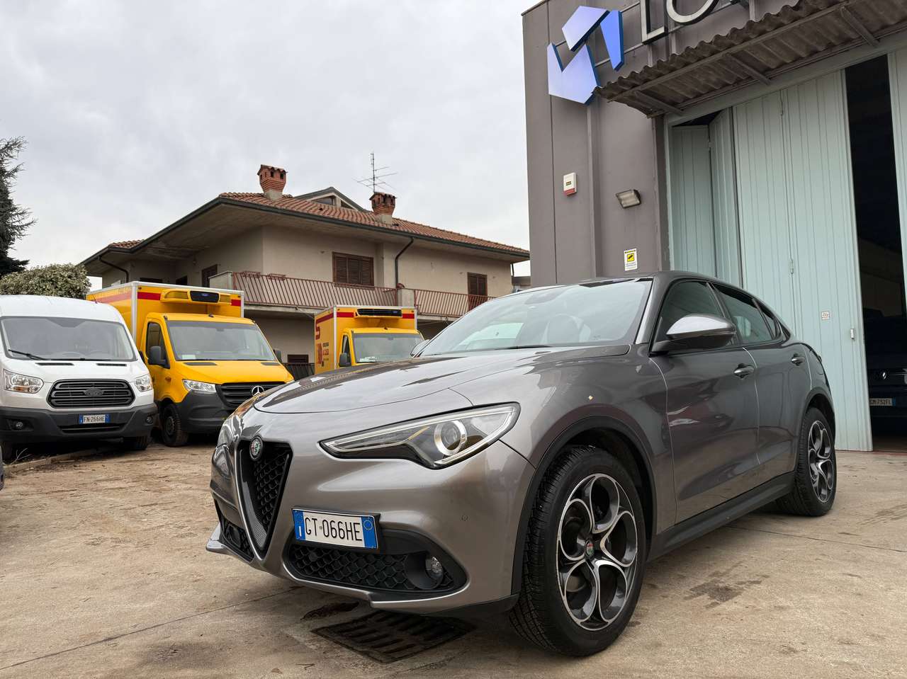 Alfa Romeo Stelvio Stelvio 2017 2.2 t Executive Q4 210cv auto my19