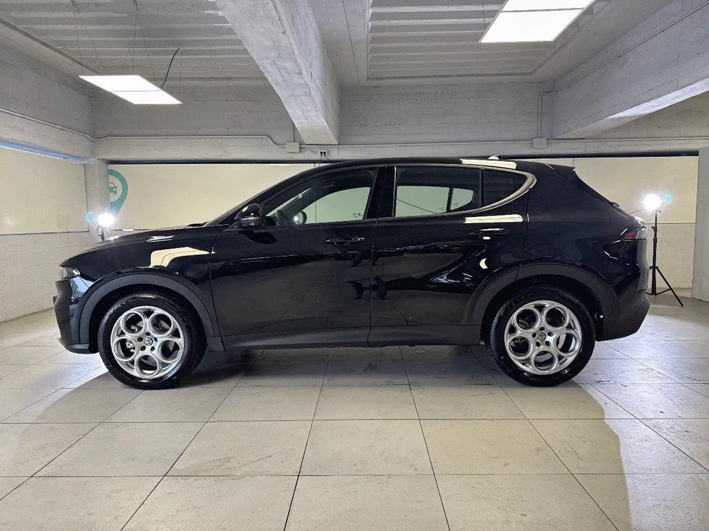 Alfa Romeo Tonale 1.5 130cv Hybrid TCT7 Super Nero - 2