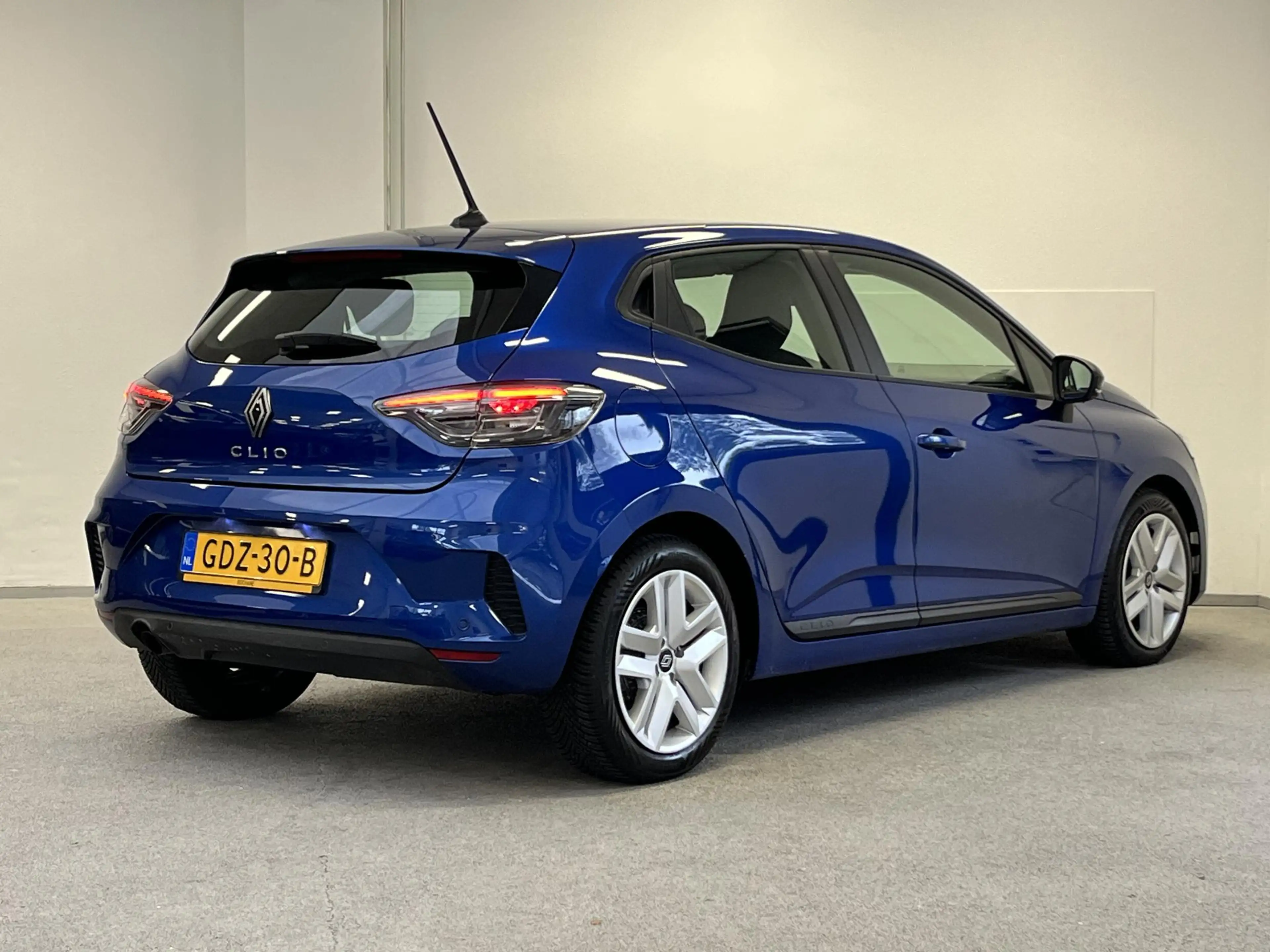 Renault Clio 1.0 TCe 90 GPF evolution | All-SEASONS | CARPLAY | — photo 2