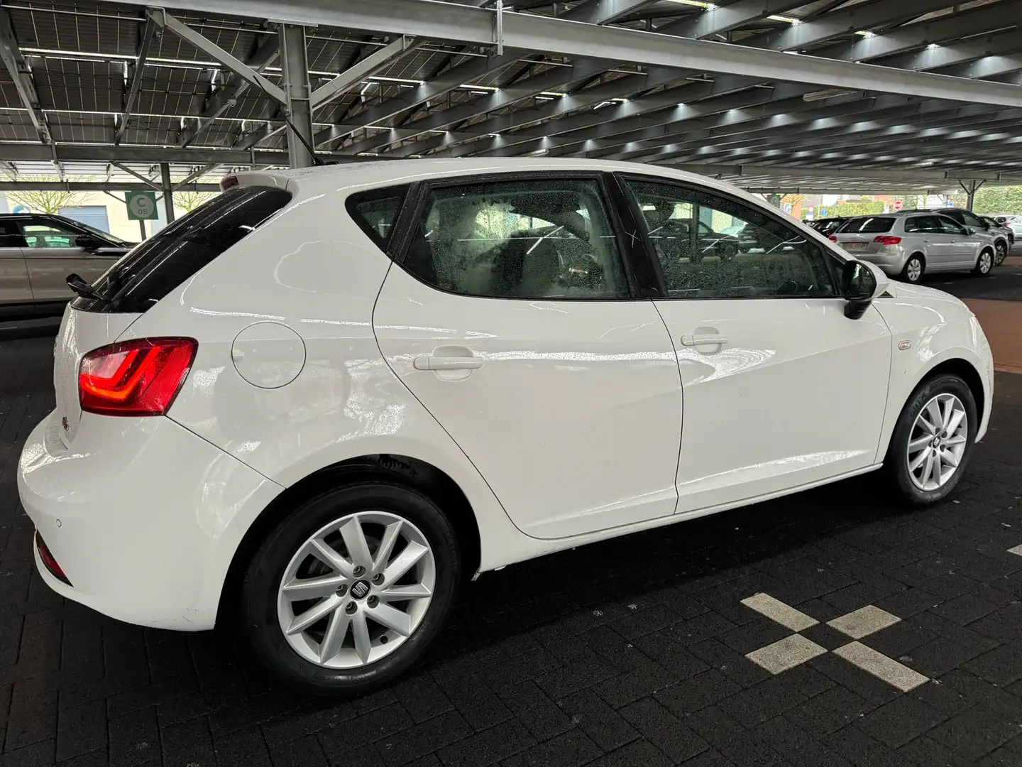 SEAT Ibiza 1.0 MPI Blanc - 2