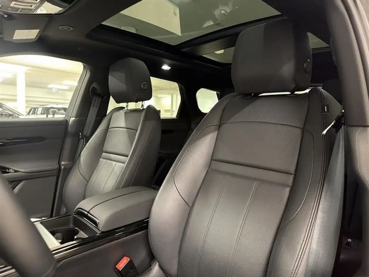 Land Rover Range Rover Evoque снимка Land Rover Range Rover Evoque