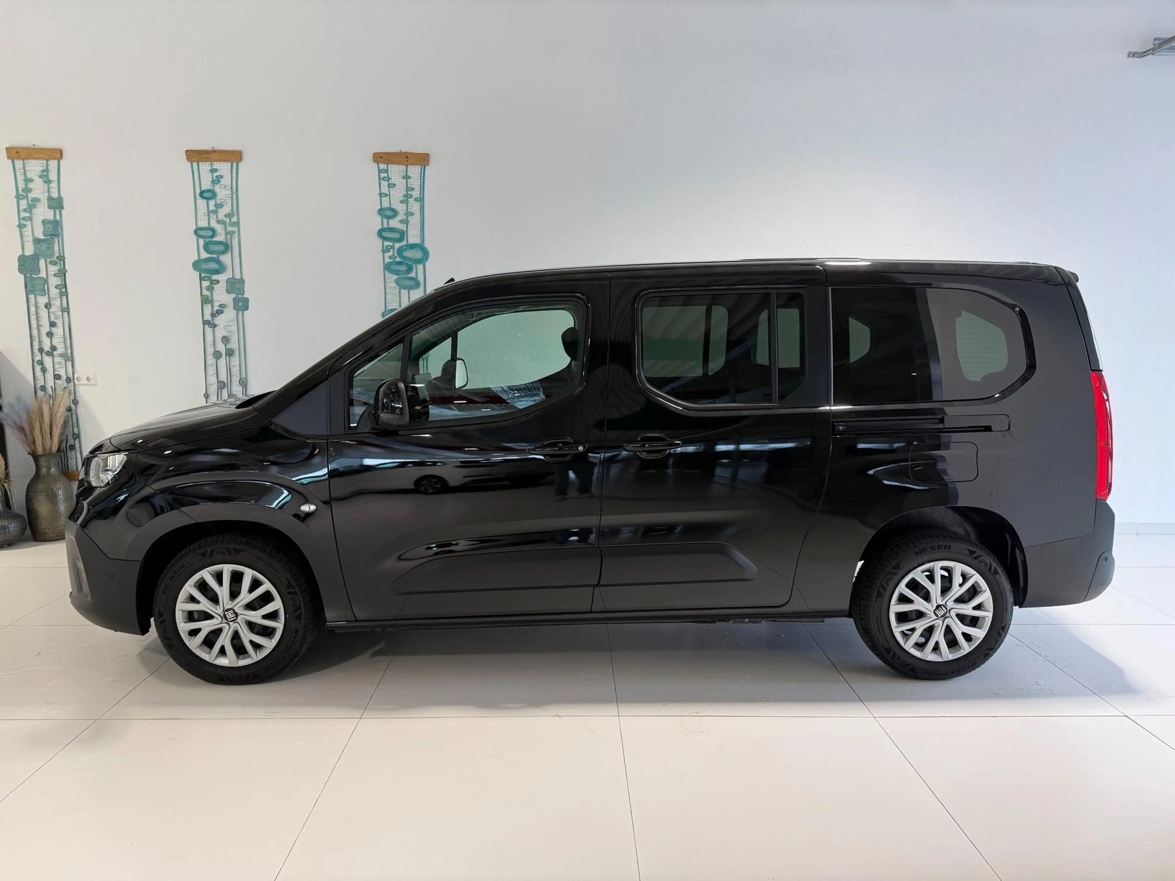 Fiat Doblo L2 1.5 MTJ 100k 6MT 75 kW 7 Sitze (102 PS)  Tec... — photo 3