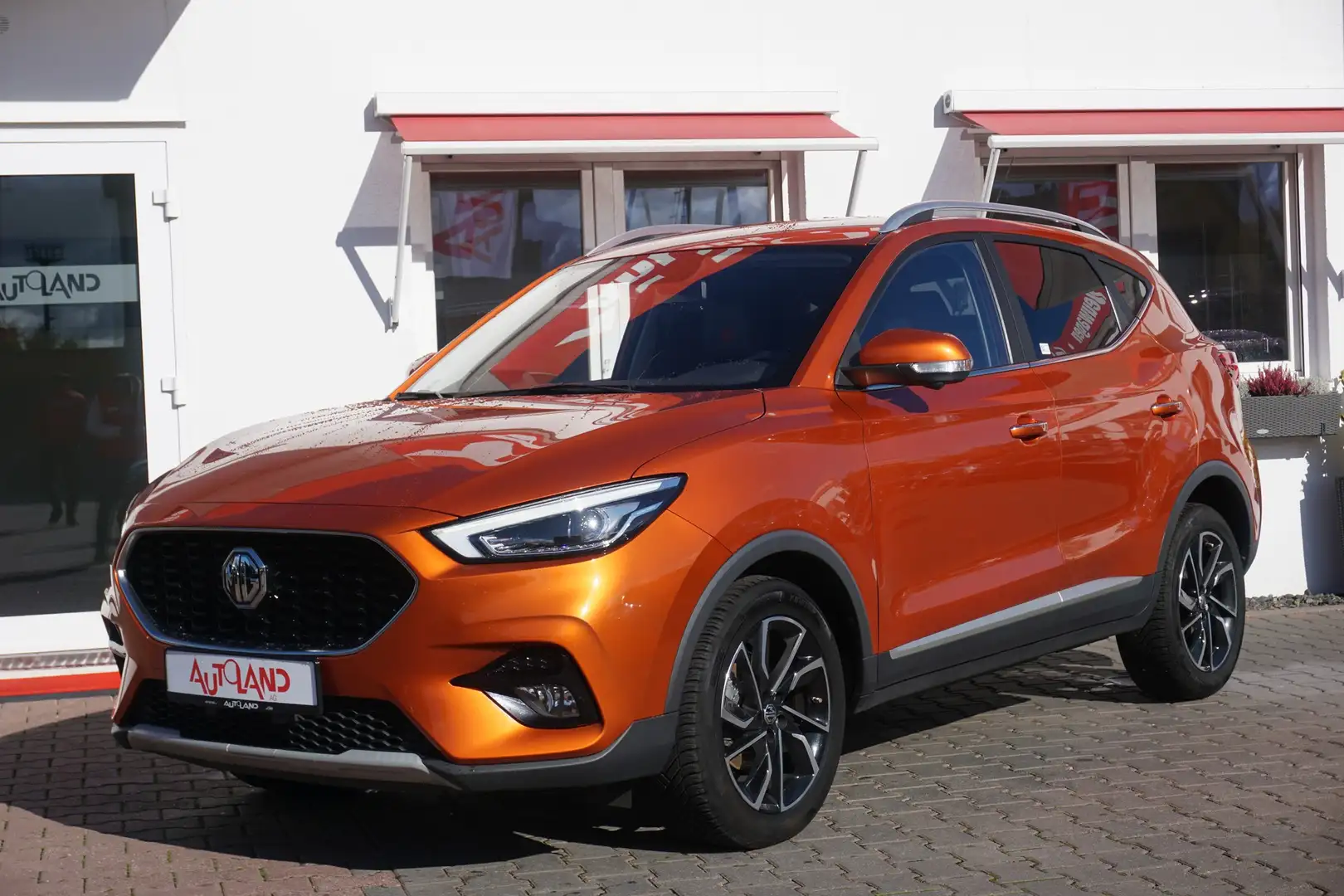 MG ZS 1.5 VTi-Tech Luxury LED Navi Sitzheizung 360° Orange - 2