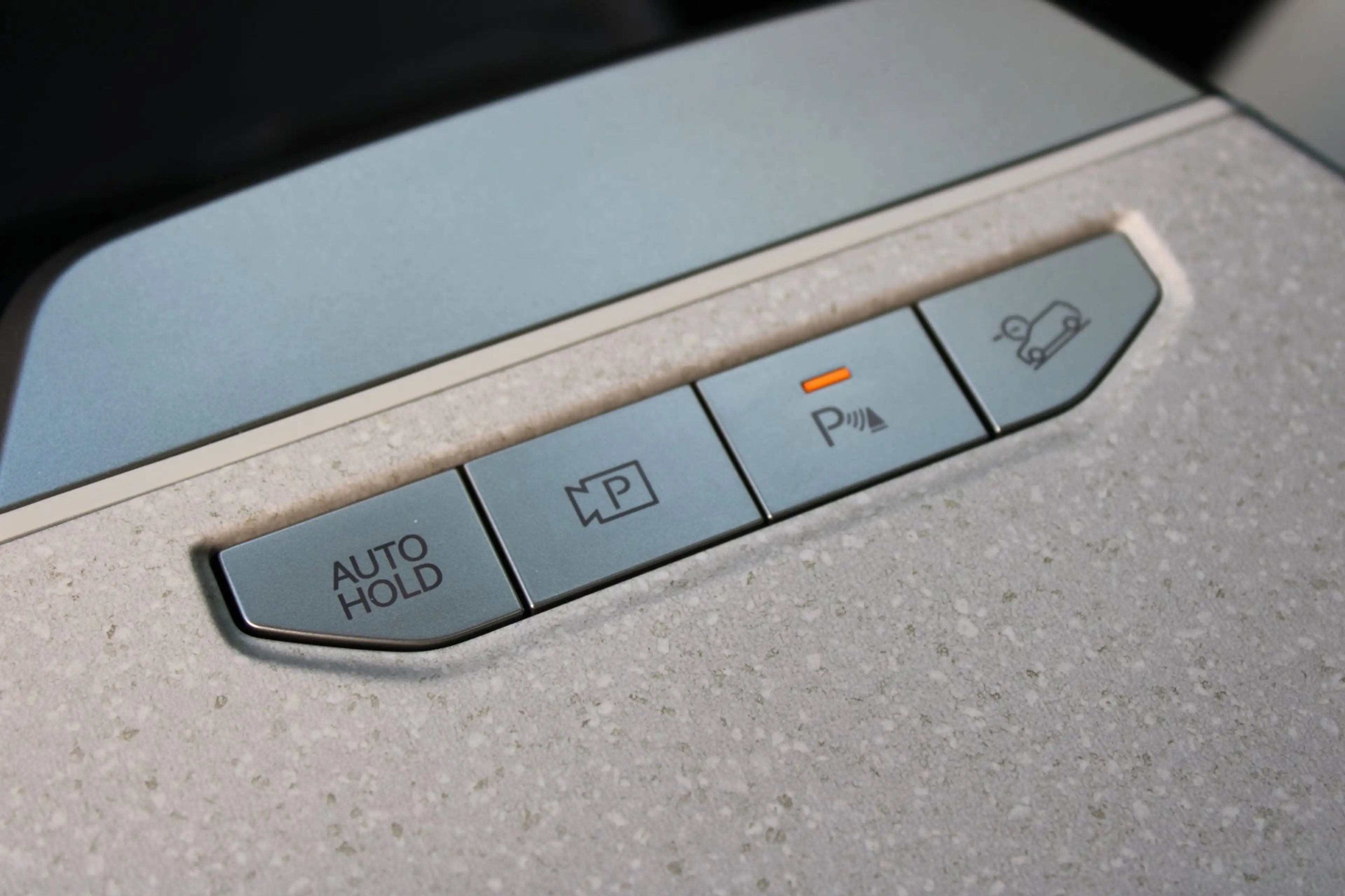 Kia EV3 GT-PlusLine 81.4 kWh | 895KM!! | Full options | Or — photo 9