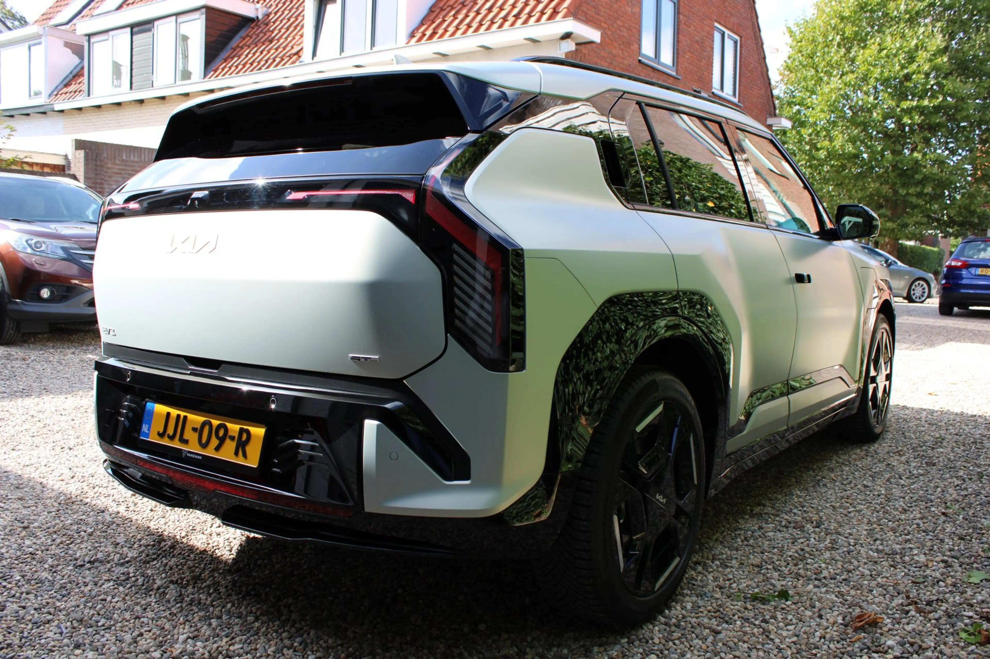 Kia EV3 GT-PlusLine 81.4 kWh | 895KM!! | Full options | Or — photo 4