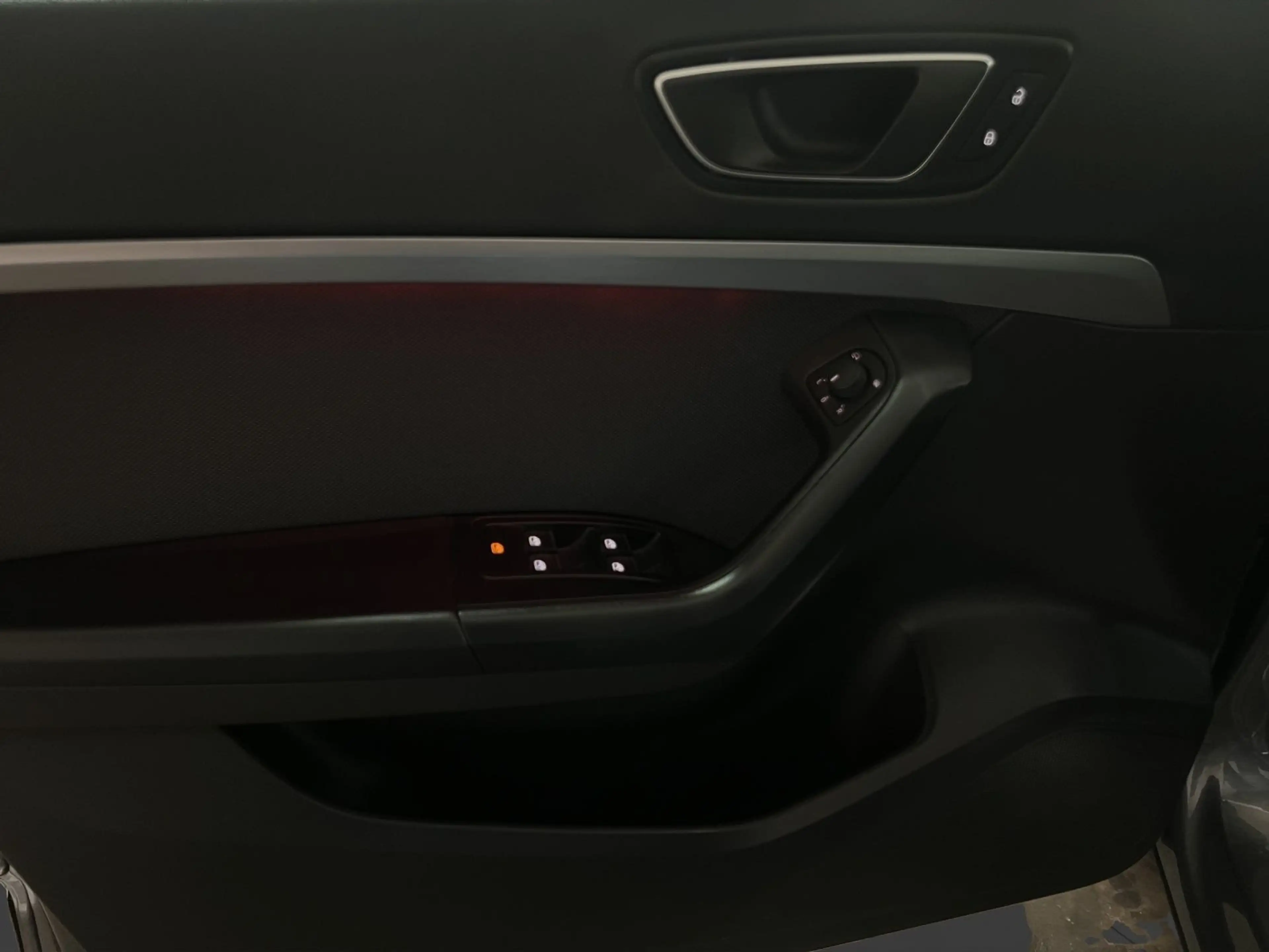 SEAT Ateca 1.5 TSI FR LED LM 18" Navi PDC+RFK Tempoma — photo 10