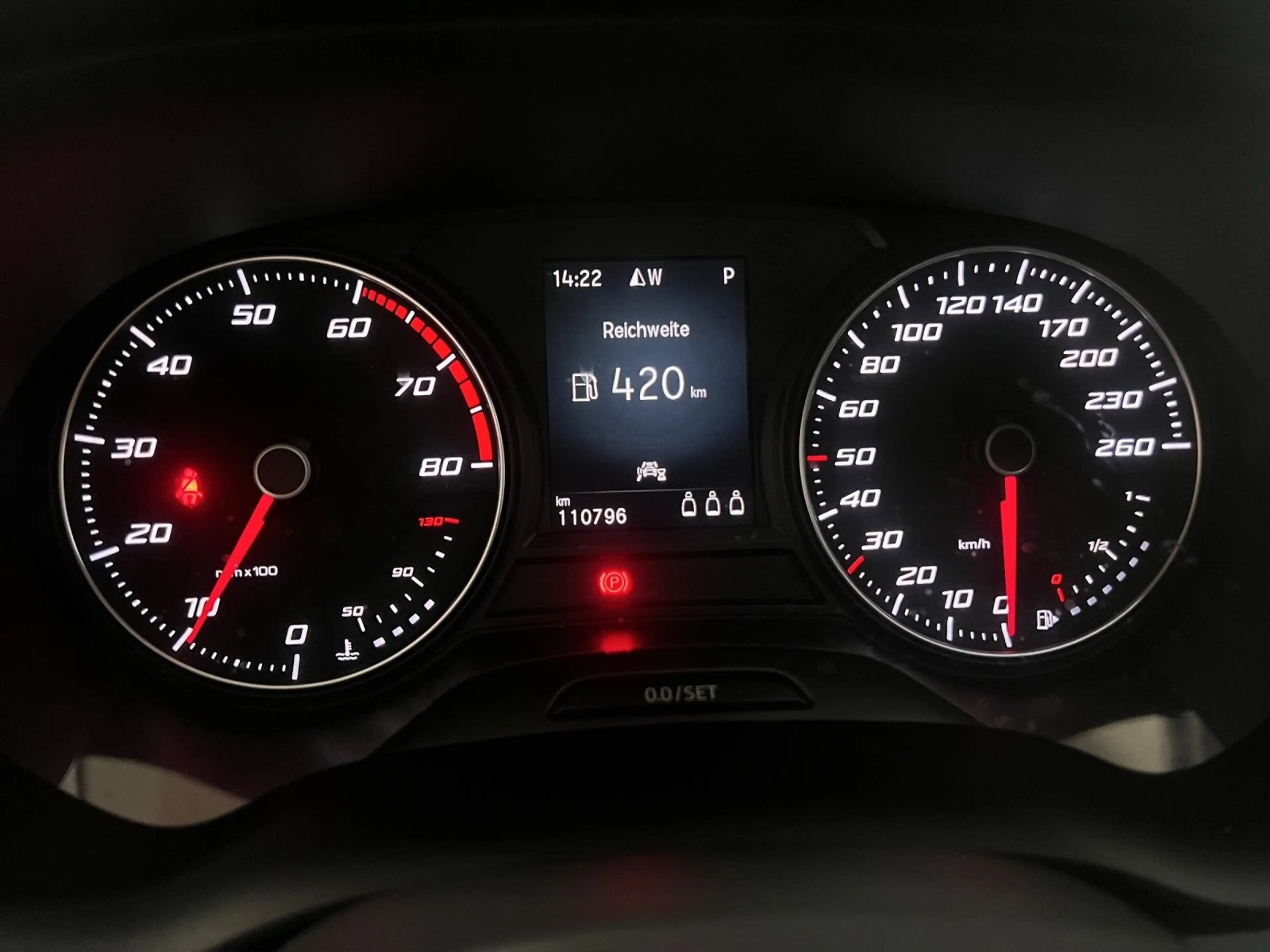 SEAT Ateca 1.5 TSI FR LED LM 18" Navi PDC+RFK Tempoma — photo 7