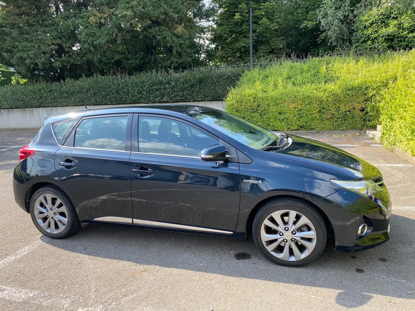 Toyota Auris Auris 1.8 VVT-i Hybrid Automatik Comfort Modrá - 1
