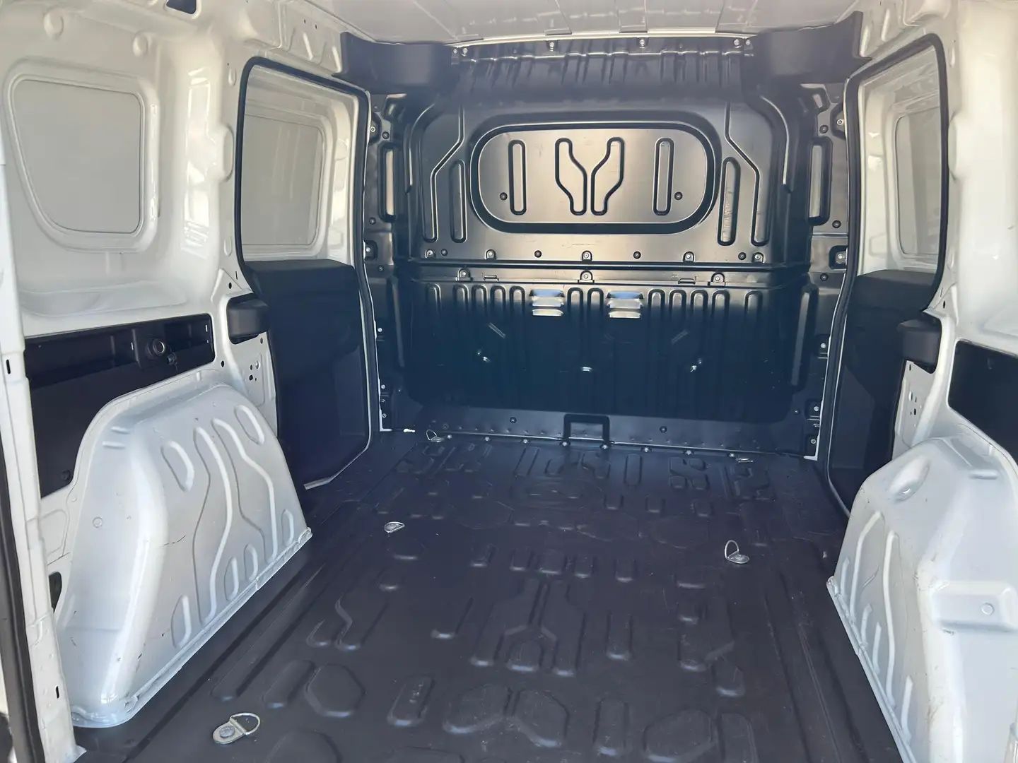 Fiat Doblò Cargo 1.3 MJT 95cv Lounge E6D Wit - 2