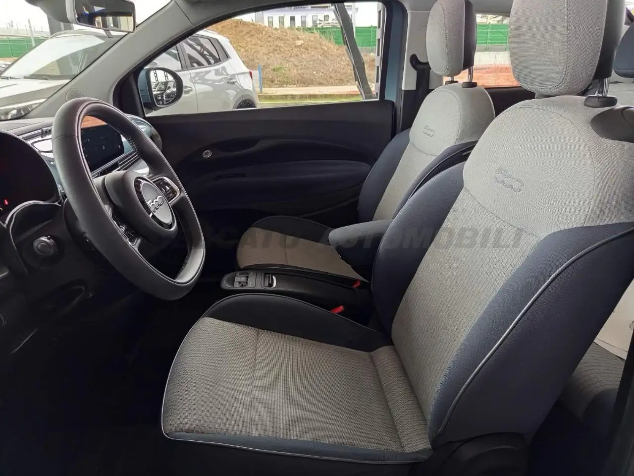 Fiat 500 500e Cabrio 42 kWh Icon + 11