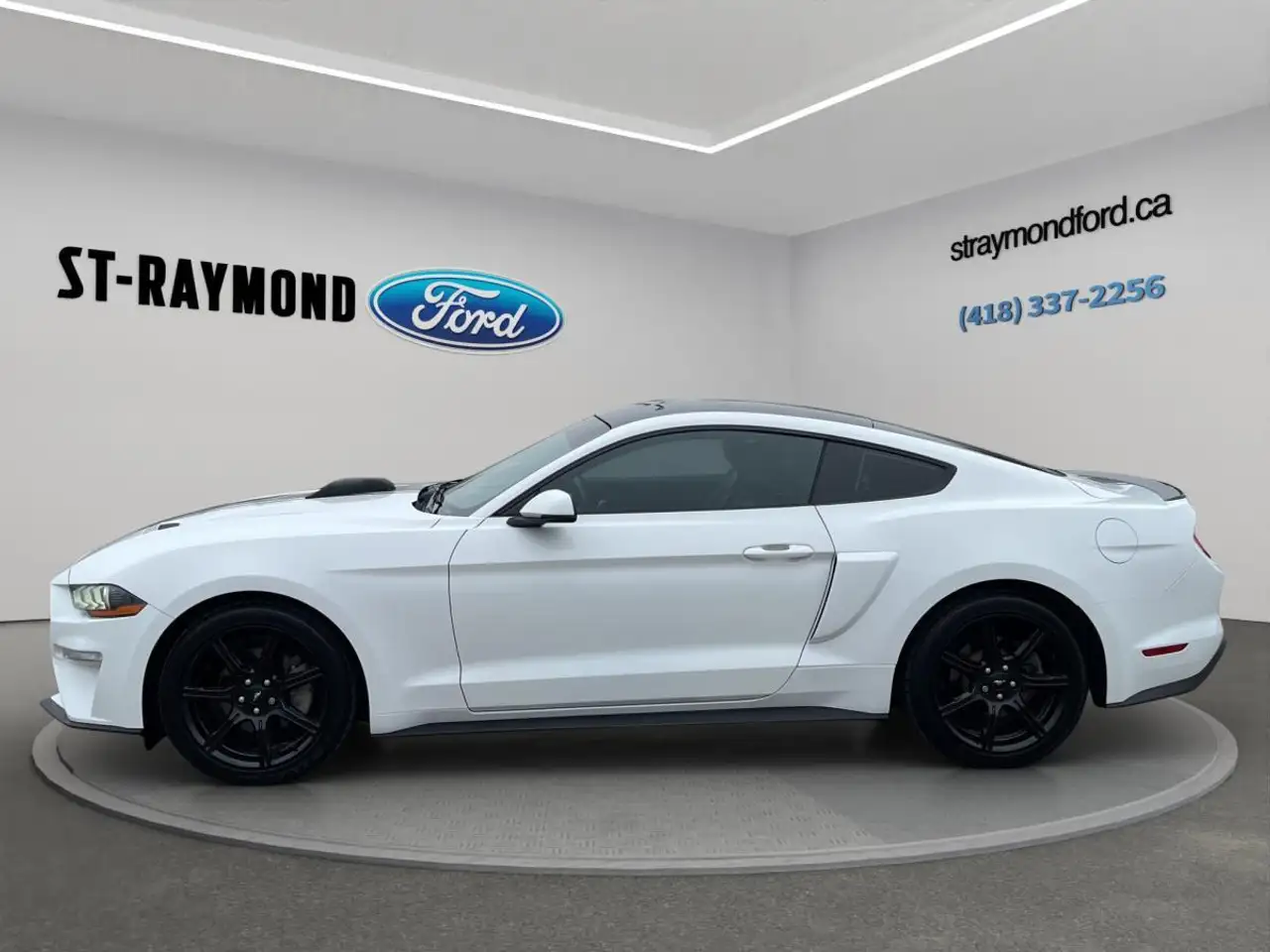 Ford Mustang снимка Ford Mustang