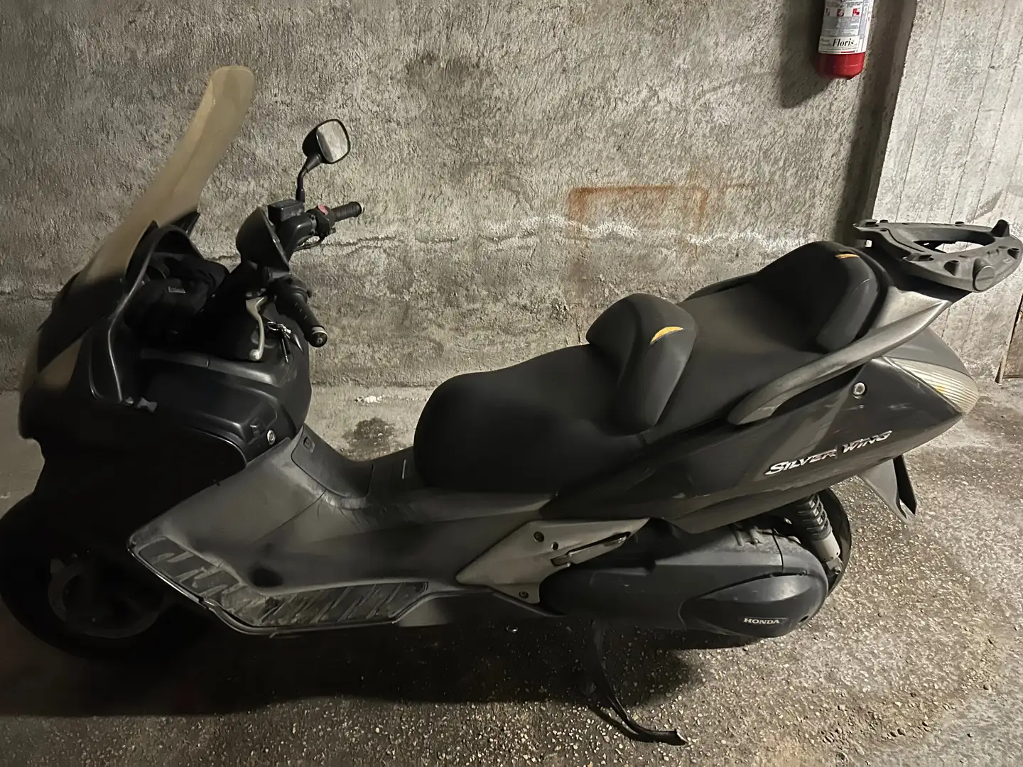 Honda Silver Wing Silver wing 400 anno 2008 Gris - 1