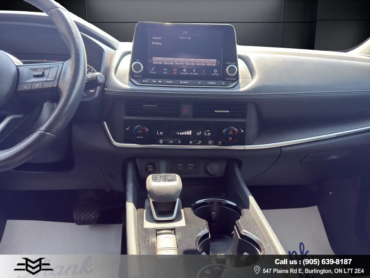Nissan Rogue снимка Nissan Rogue