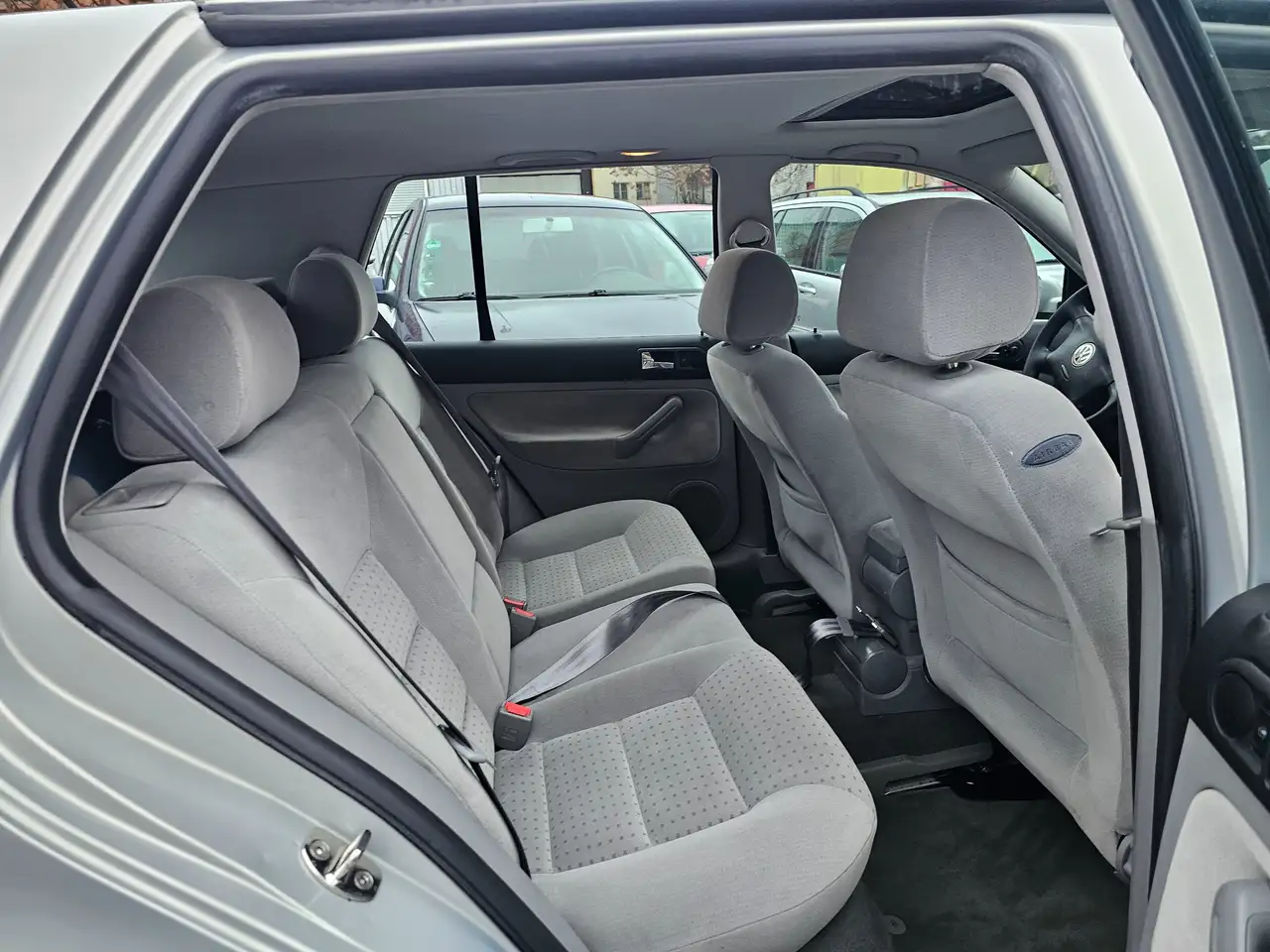 Volkswagen Golf IV 1.6 Trendline Automatik TÜV neu, foto 9