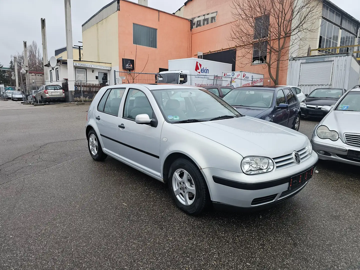 Volkswagen Golf Golf IV 1.6 Trendline Automatik TÜV neu Plateado - 1