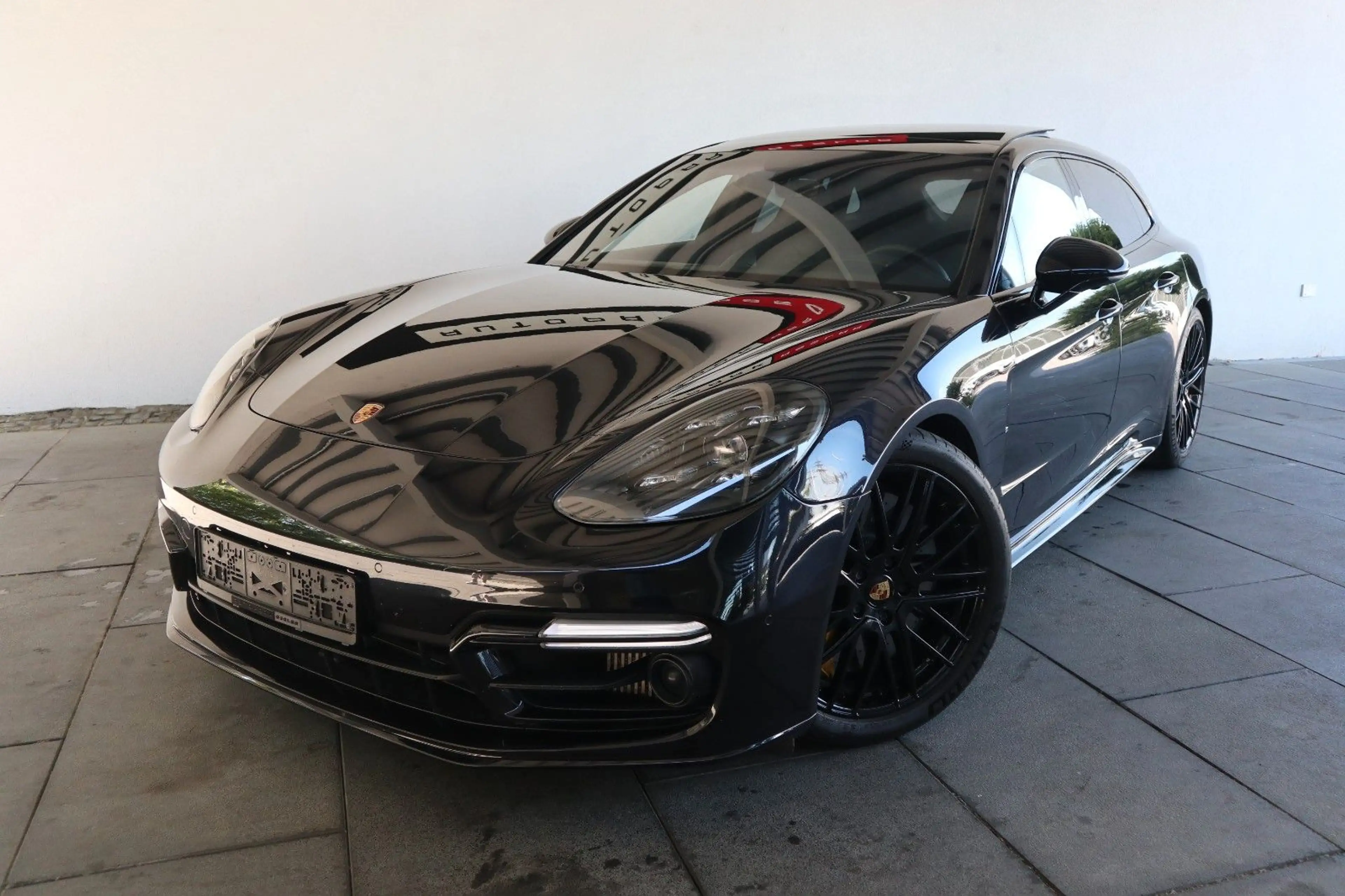 Porsche Panamera Sport Turismo TurboS*Approved 02/28 — photo 2