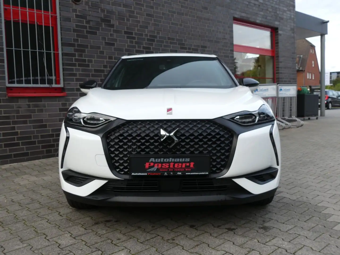 DS Automobiles DS 3 Crossback BL130 Perf.+ Weiß - 2