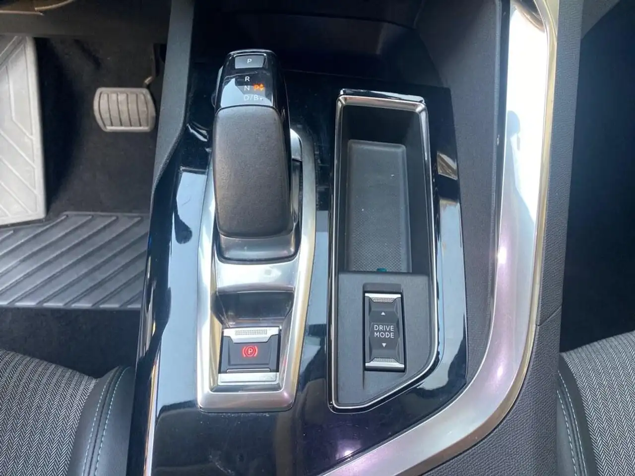 Peugeot 3008 1.6 hybrid Allure 225cv e-eat8 - PROMO 20