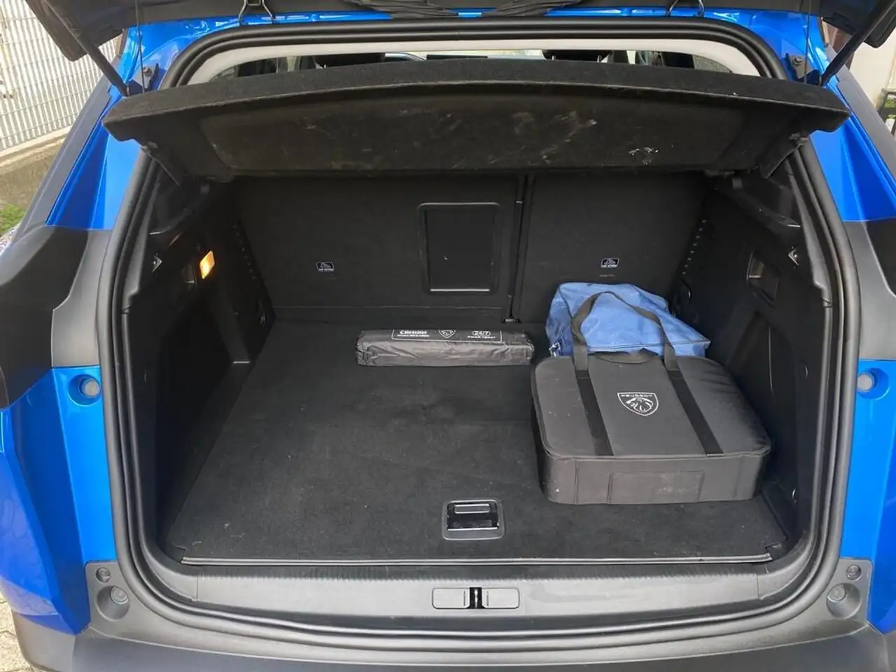 Peugeot 3008 1.6 hybrid Allure 225cv e-eat8 - PROMO 9