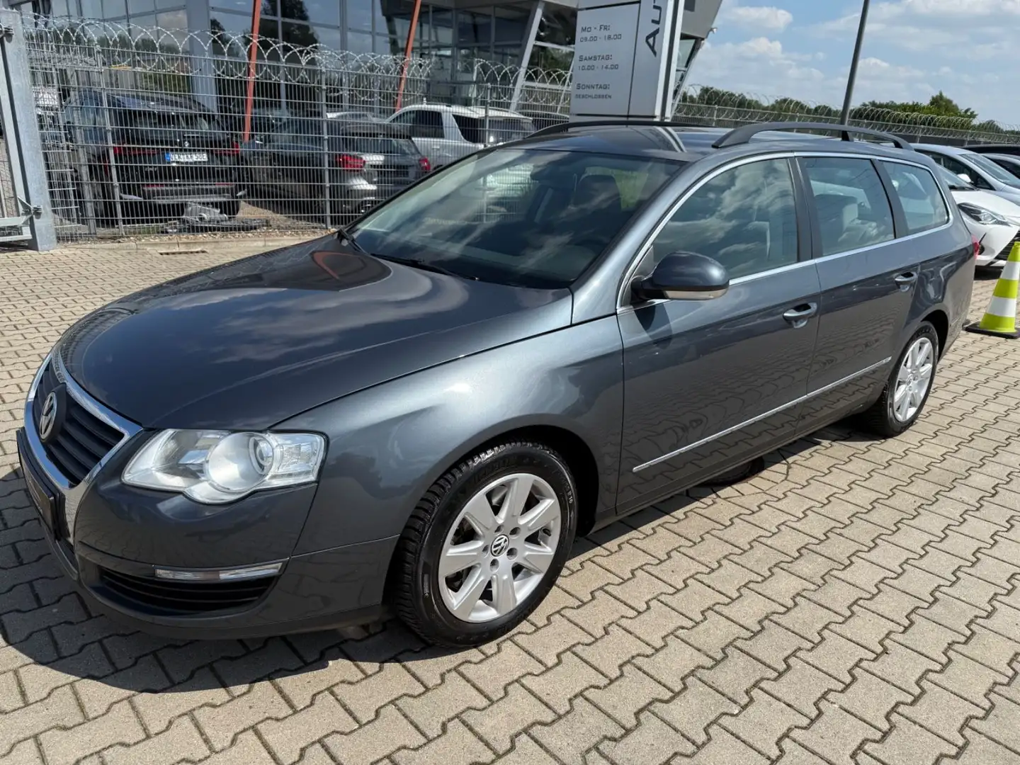 Volkswagen Passat Variant Comfortline Grau - 2