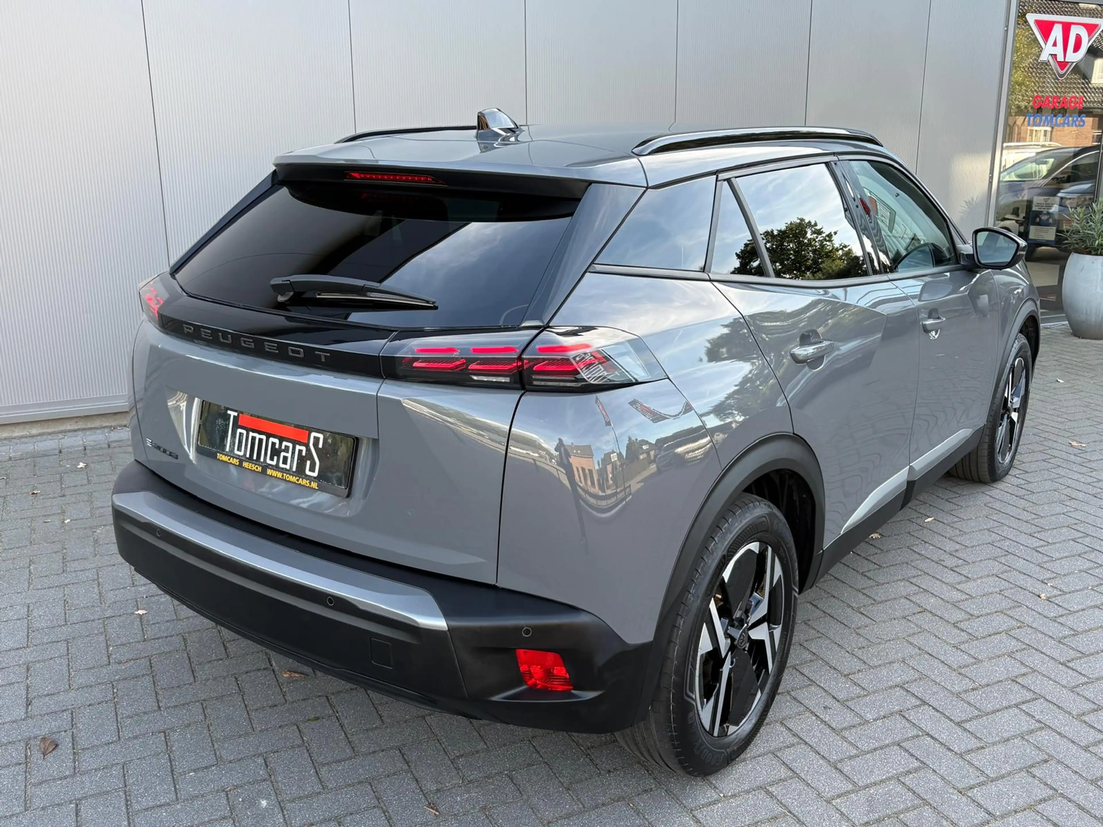 Peugeot e-2008 EV Allure 54 kWh Parkeerhulp/Carplay-Android-auto/ — photo 5