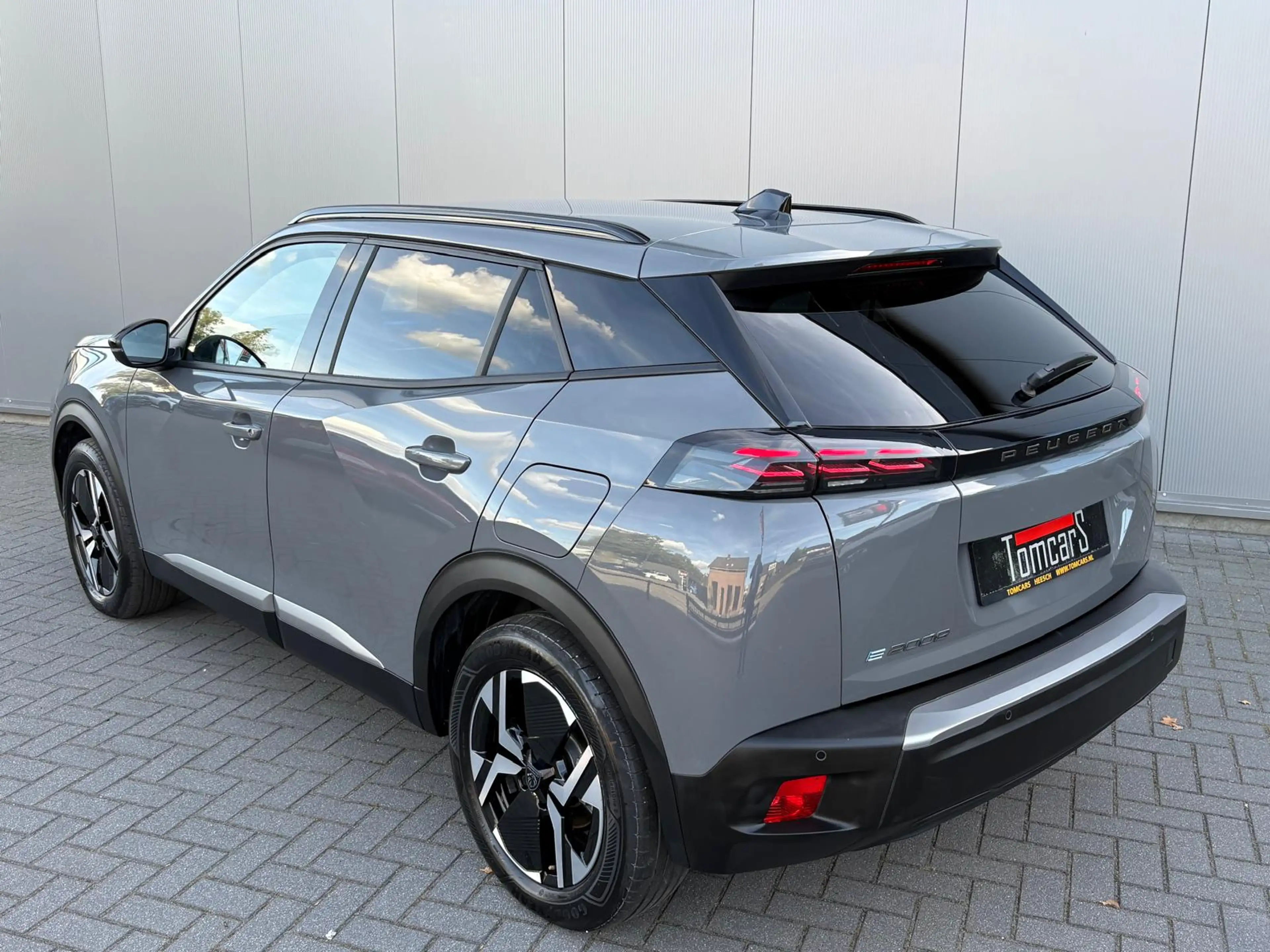 Peugeot e-2008 EV Allure 54 kWh Parkeerhulp/Carplay-Android-auto/ — photo 4