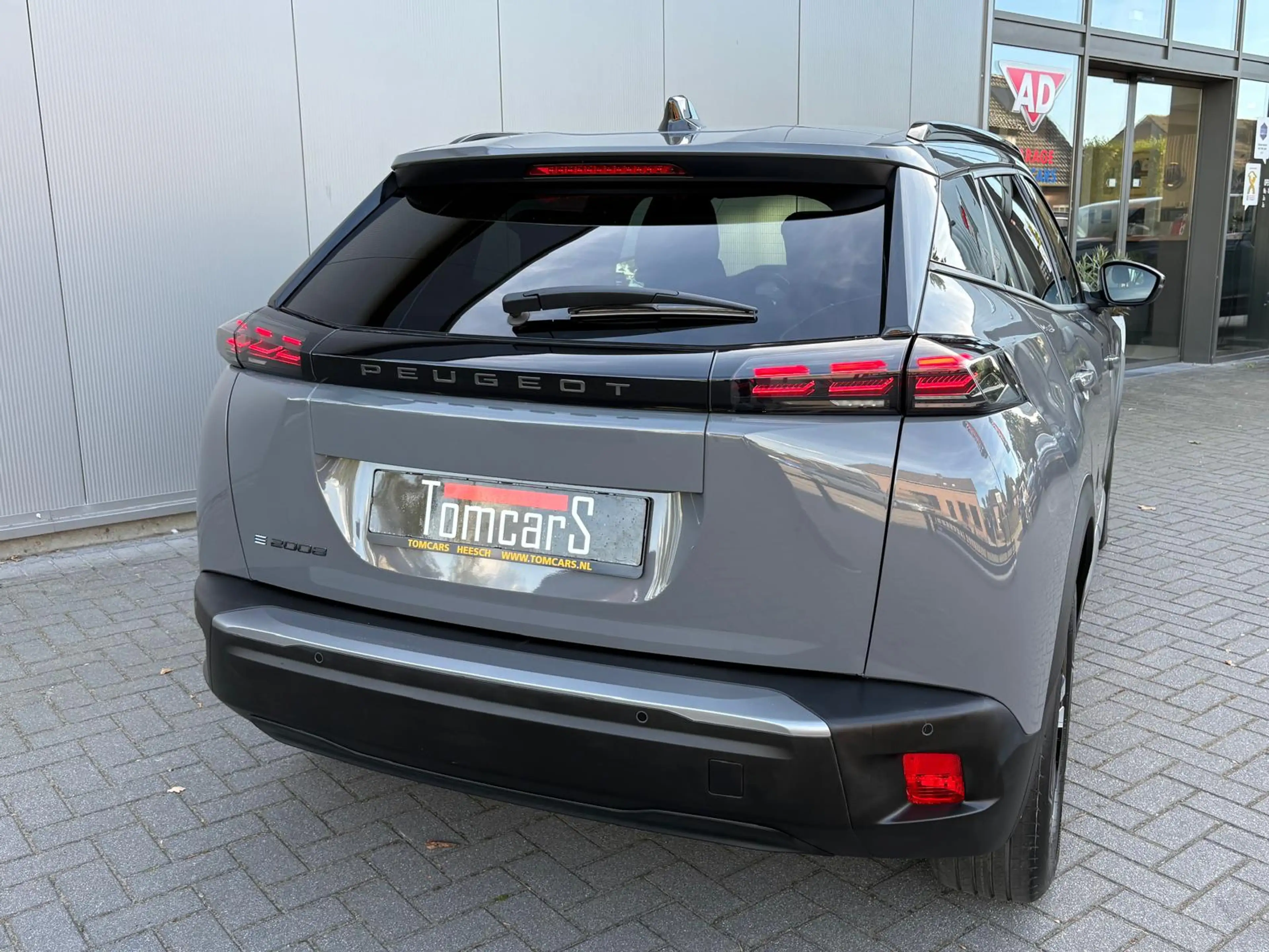 Peugeot e-2008 EV Allure 54 kWh Parkeerhulp/Carplay-Android-auto/ — photo 10