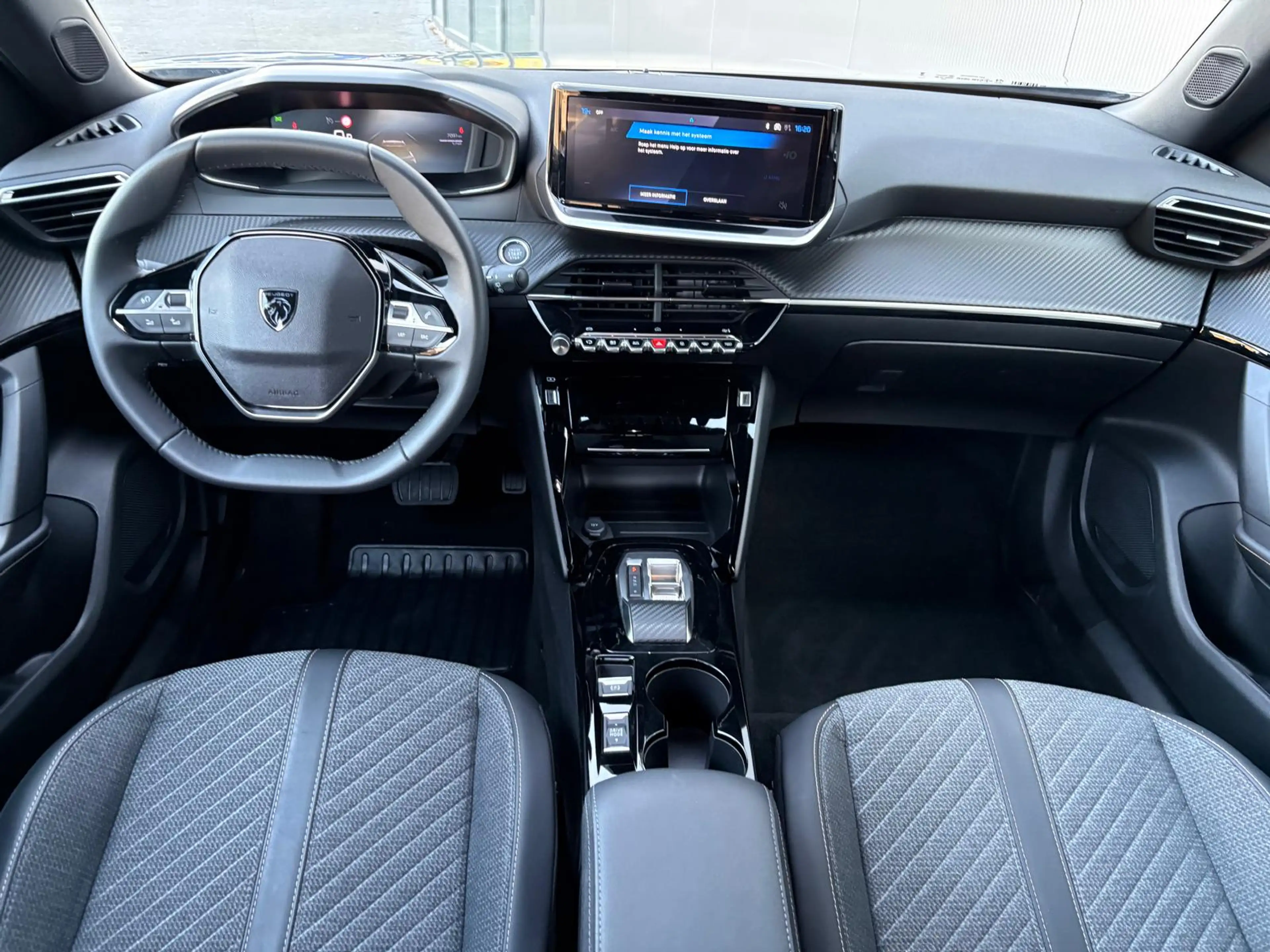 Peugeot e-2008 EV Allure 54 kWh Parkeerhulp/Carplay-Android-auto/ — photo 7